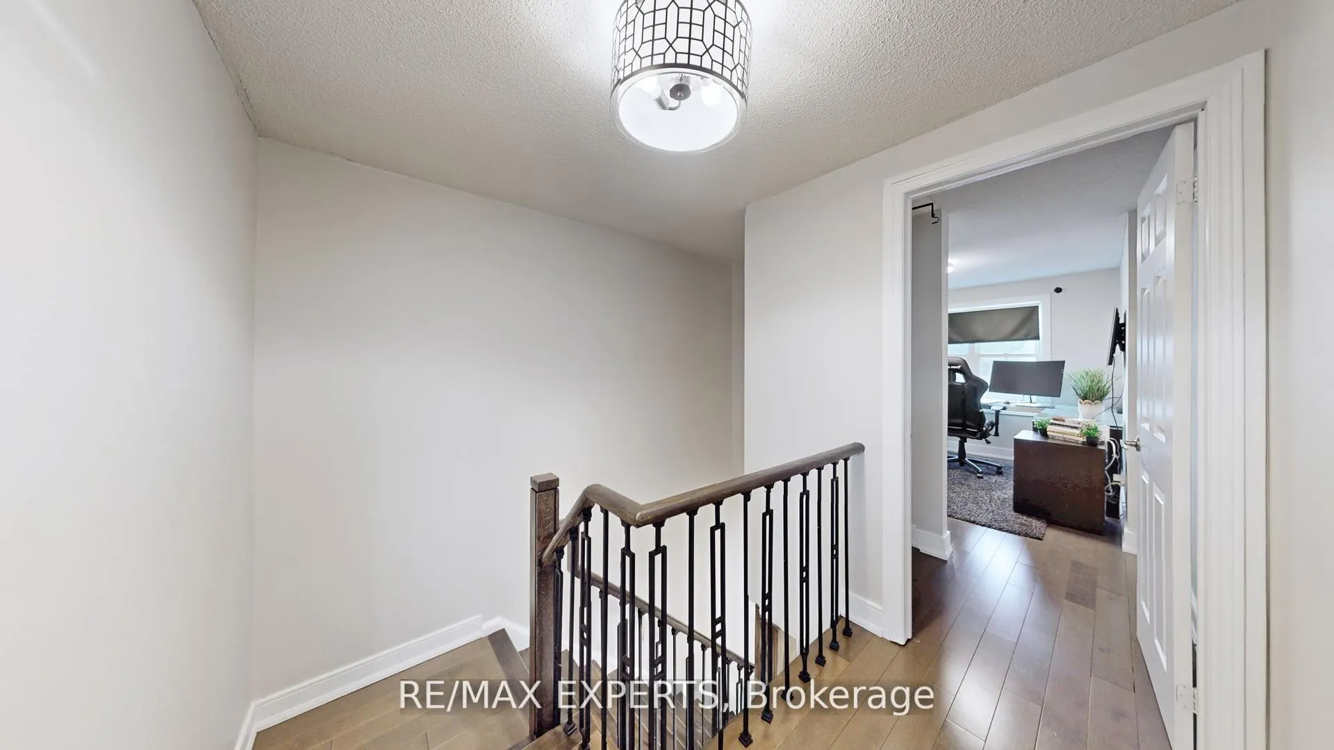 Photo 16 of 562 Tara Hill Circle, Aurora, Aurora Village — HOMEH