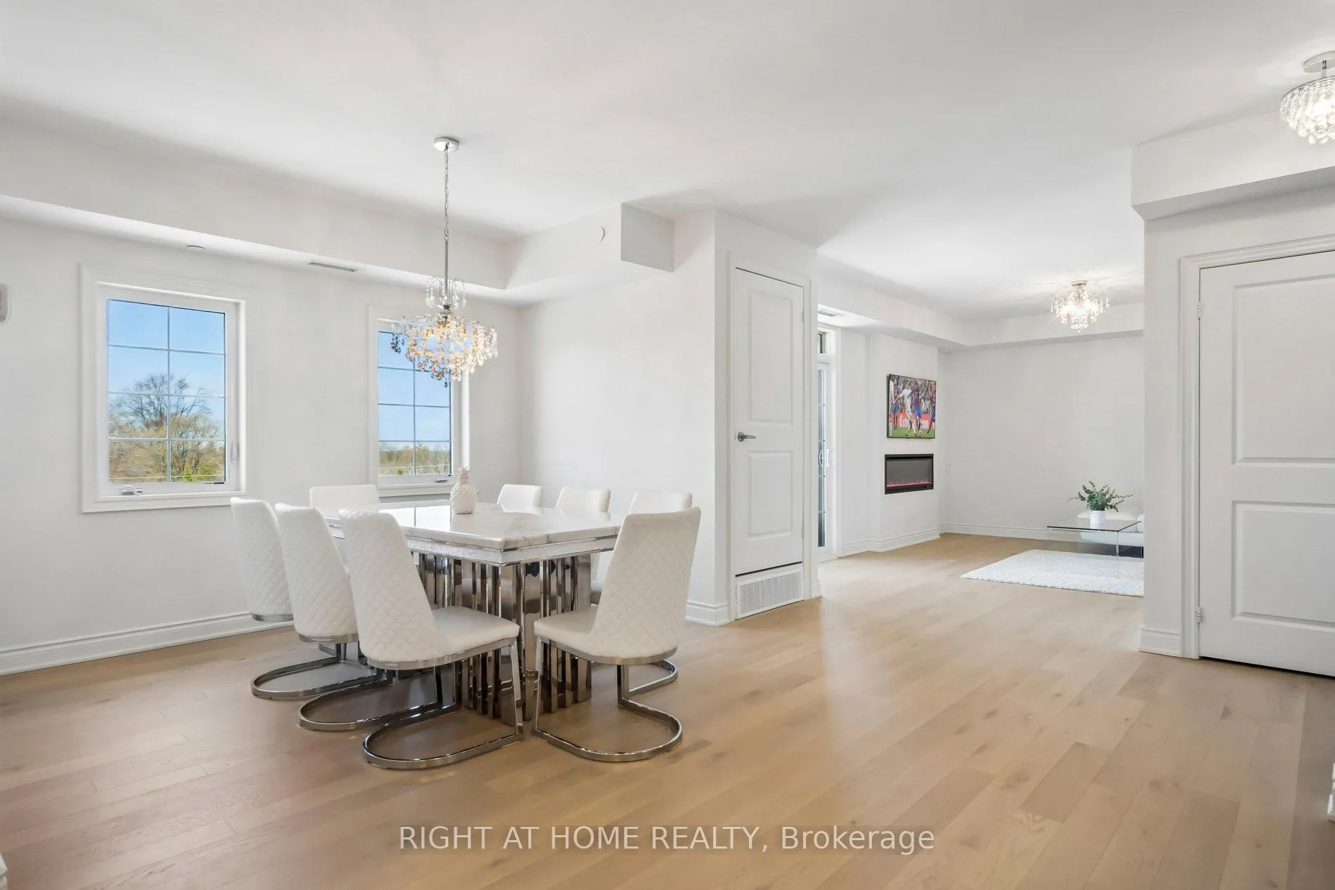Photo 10 of Unit 406, 110 Grew Boulevard, Georgina, Sutton & Jackson's Point — HOMEH