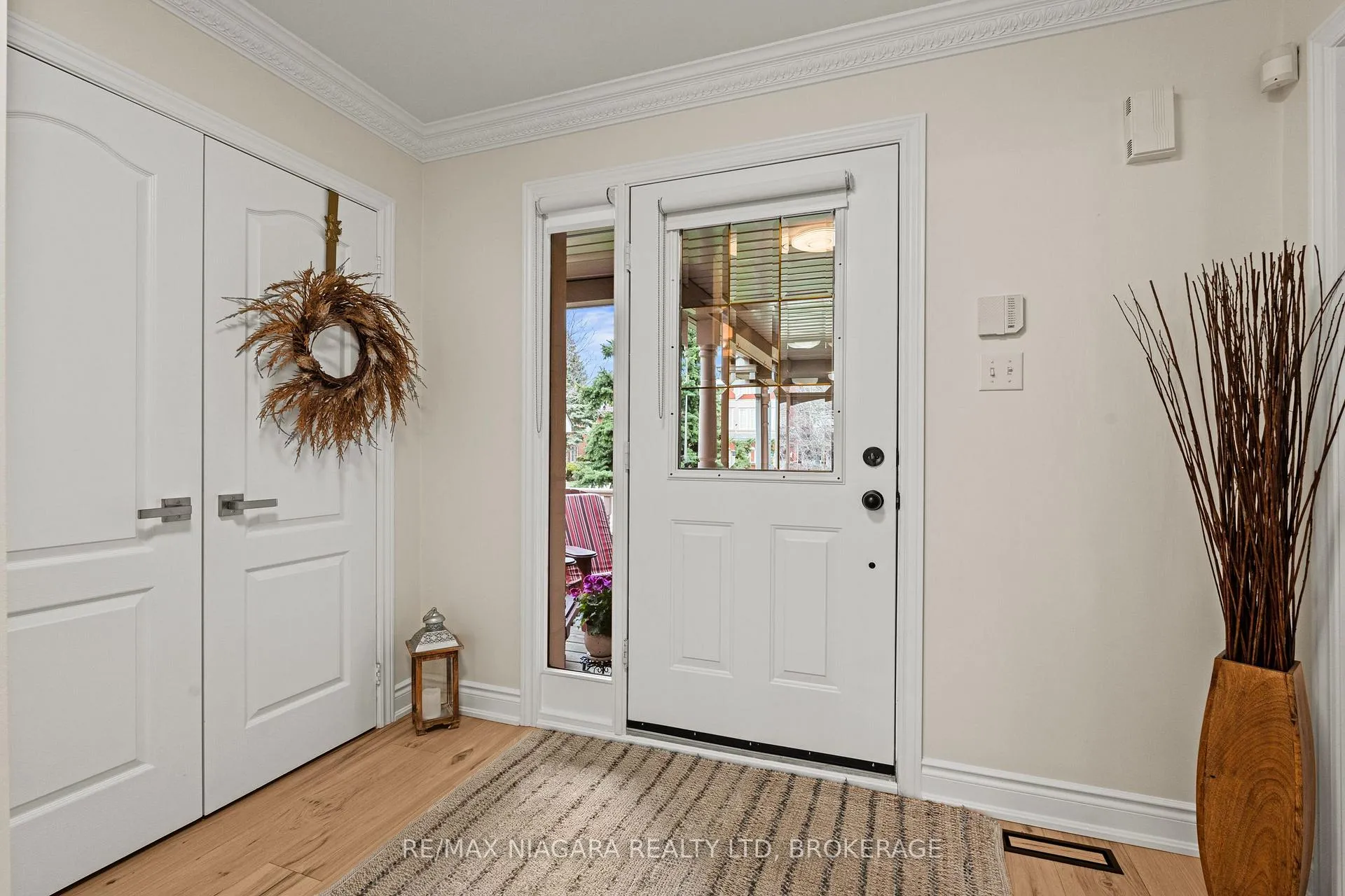 Photo 8 of 5640 Wells Place, Mississauga, Central Erin Mills — HOMEH