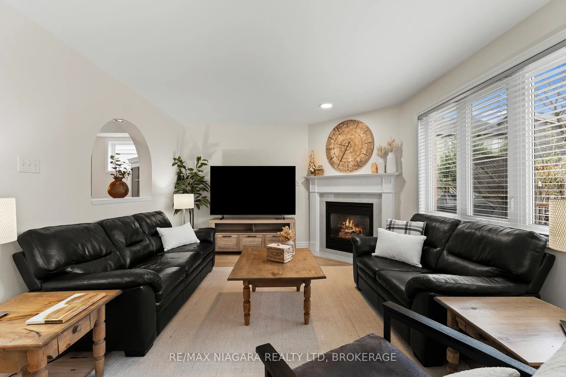 Photo 19 of 5640 Wells Place, Mississauga, Central Erin Mills — HOMEH