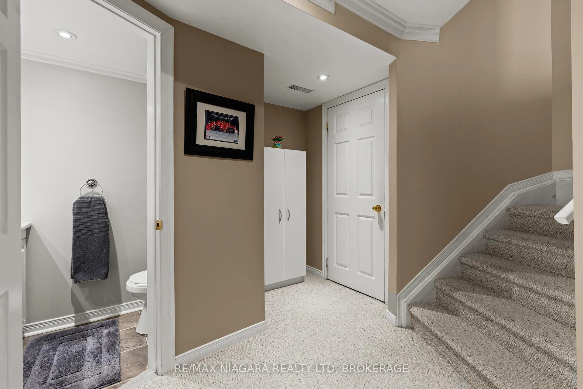 Photo 36 of 5640 Wells Place, Mississauga, Central Erin Mills — HOMEH