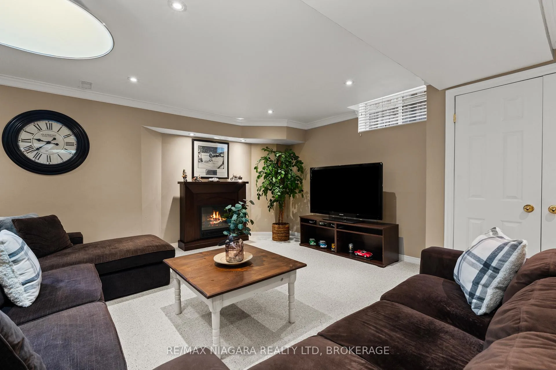 Photo 38 of 5640 Wells Place, Mississauga, Central Erin Mills — HOMEH