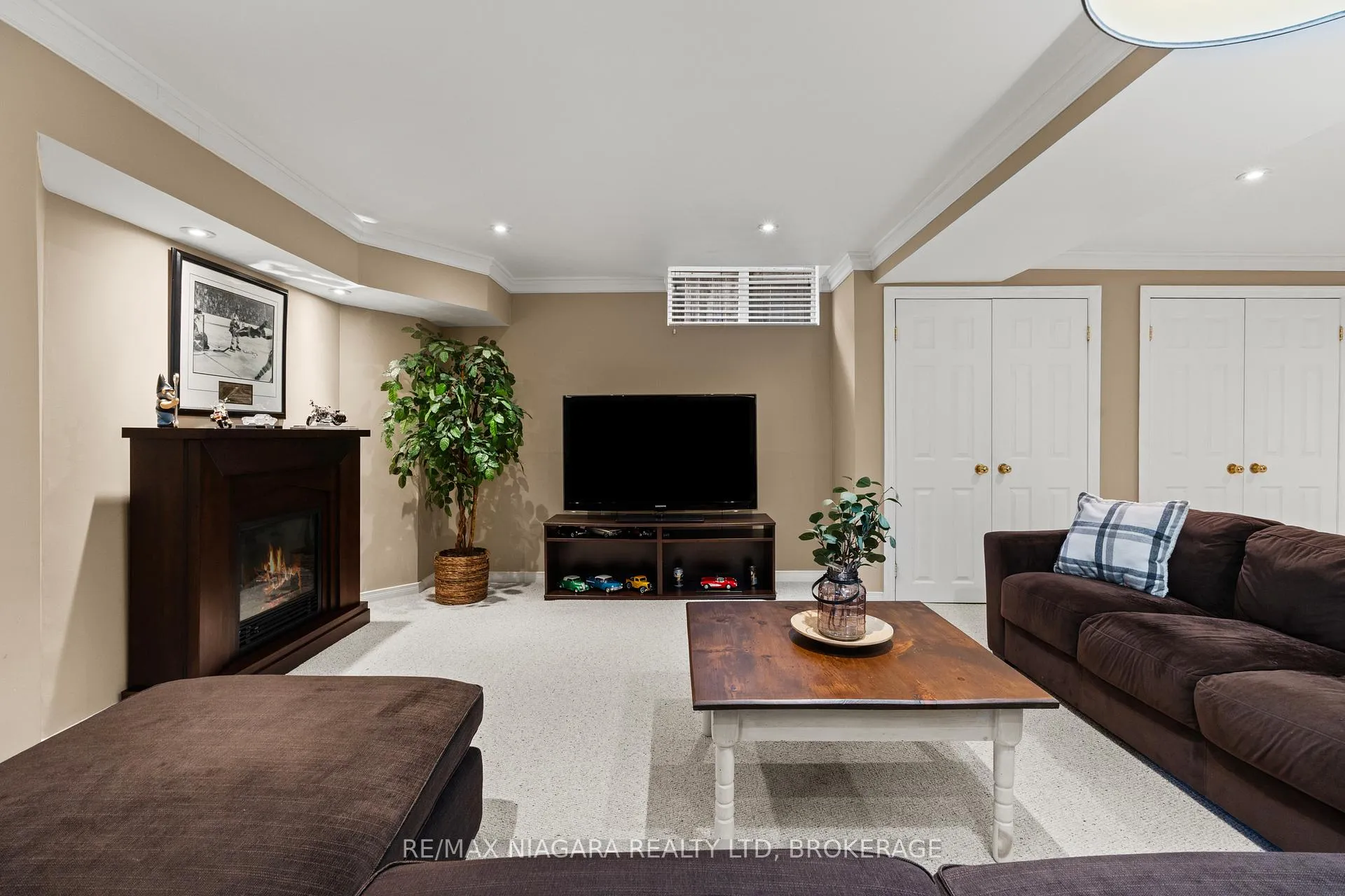 Photo 39 of 5640 Wells Place, Mississauga, Central Erin Mills — HOMEH
