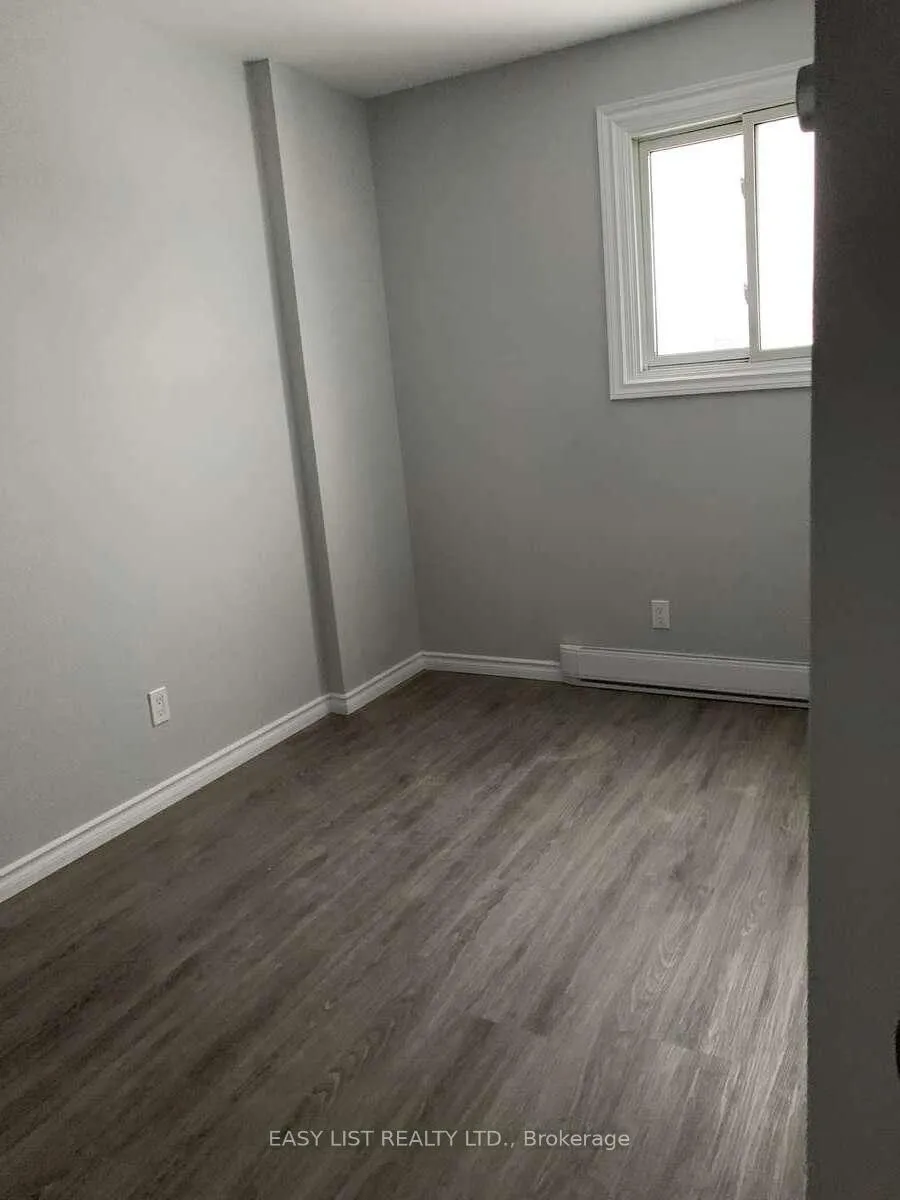 Photo 11 of 10 Gilbert Street, Belleville, Belleville Ward — HOMEH