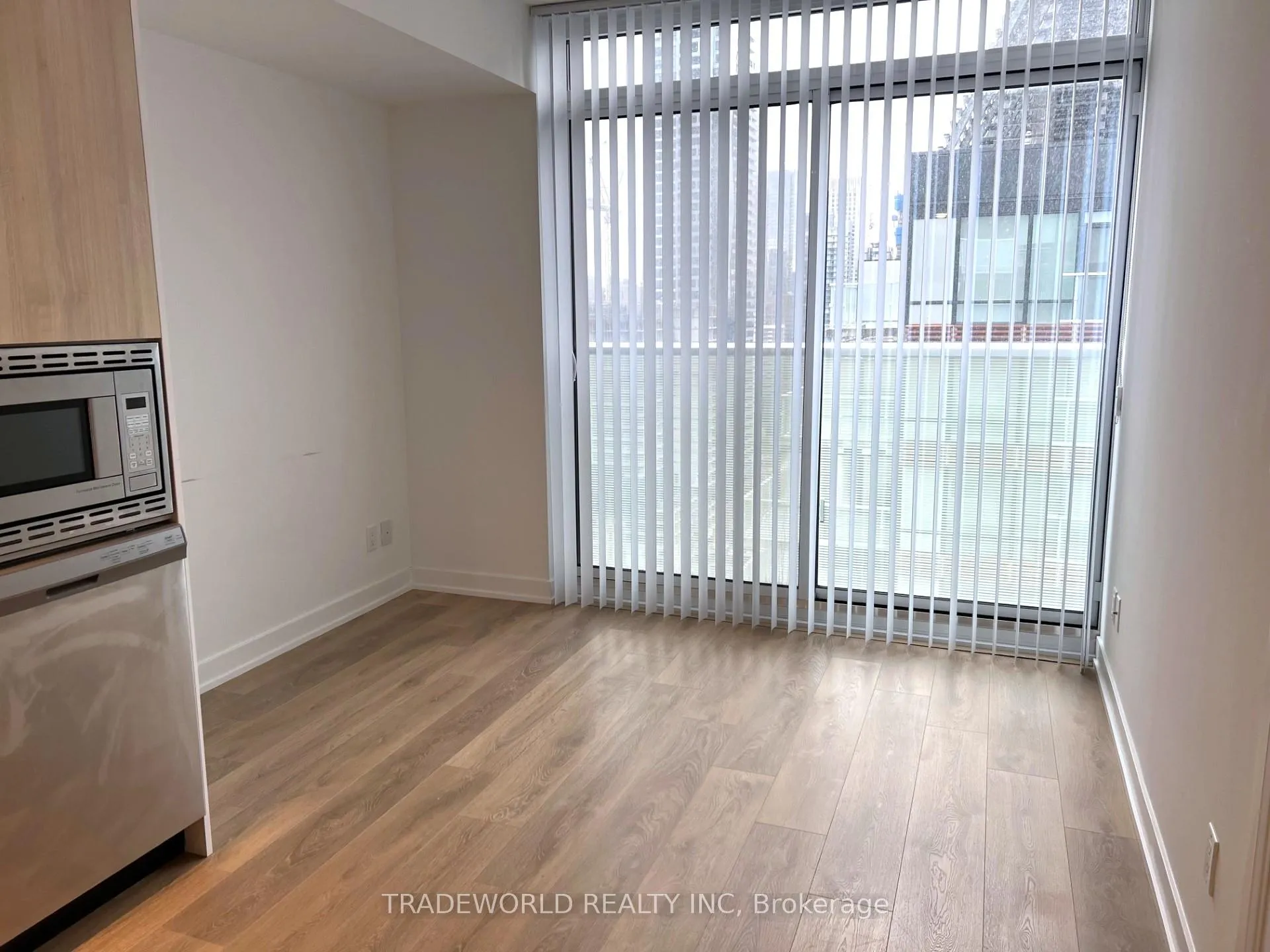Photo 4 of Unit 2403, 501 Yonge Street, Toronto, Church-Yonge Corridor — HOMEH