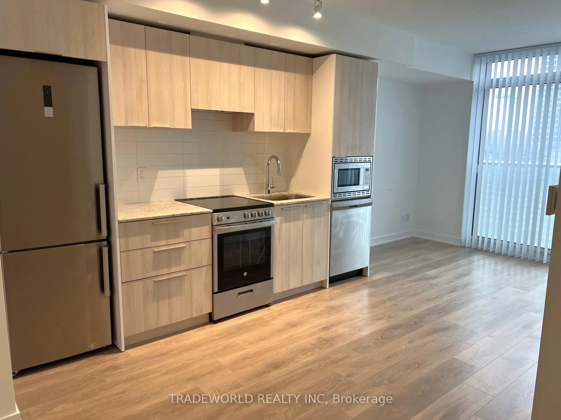 Photo 5 of Unit 2403, 501 Yonge Street, Toronto, Church-Yonge Corridor — HOMEH