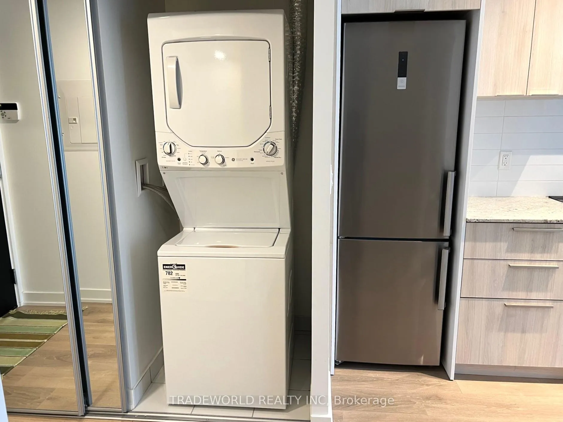 Photo 15 of Unit 2403, 501 Yonge Street, Toronto, Church-Yonge Corridor — HOMEH