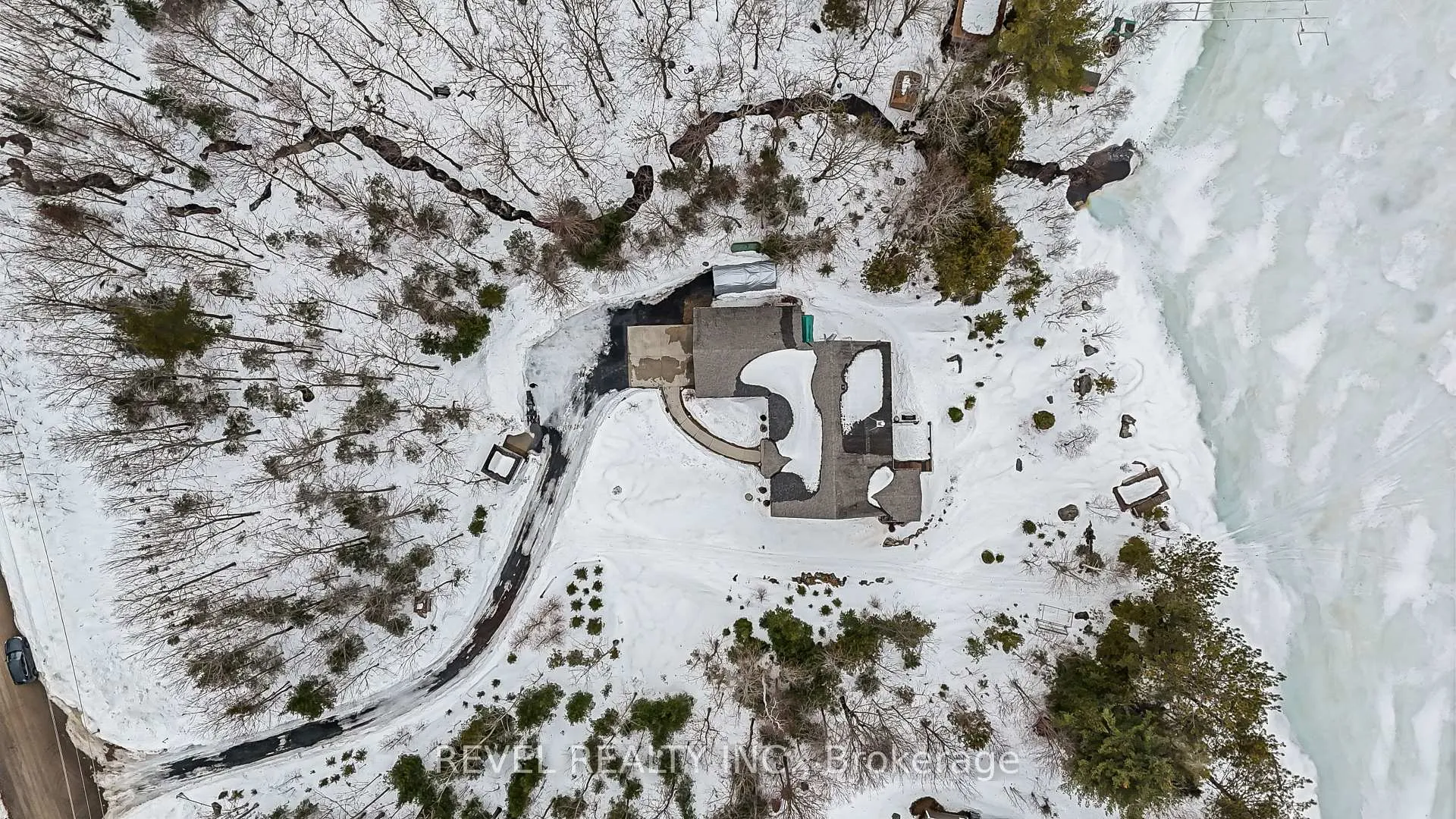 Photo 32 of 82 Bobcat Trail, Elliot Lake — HOMEH