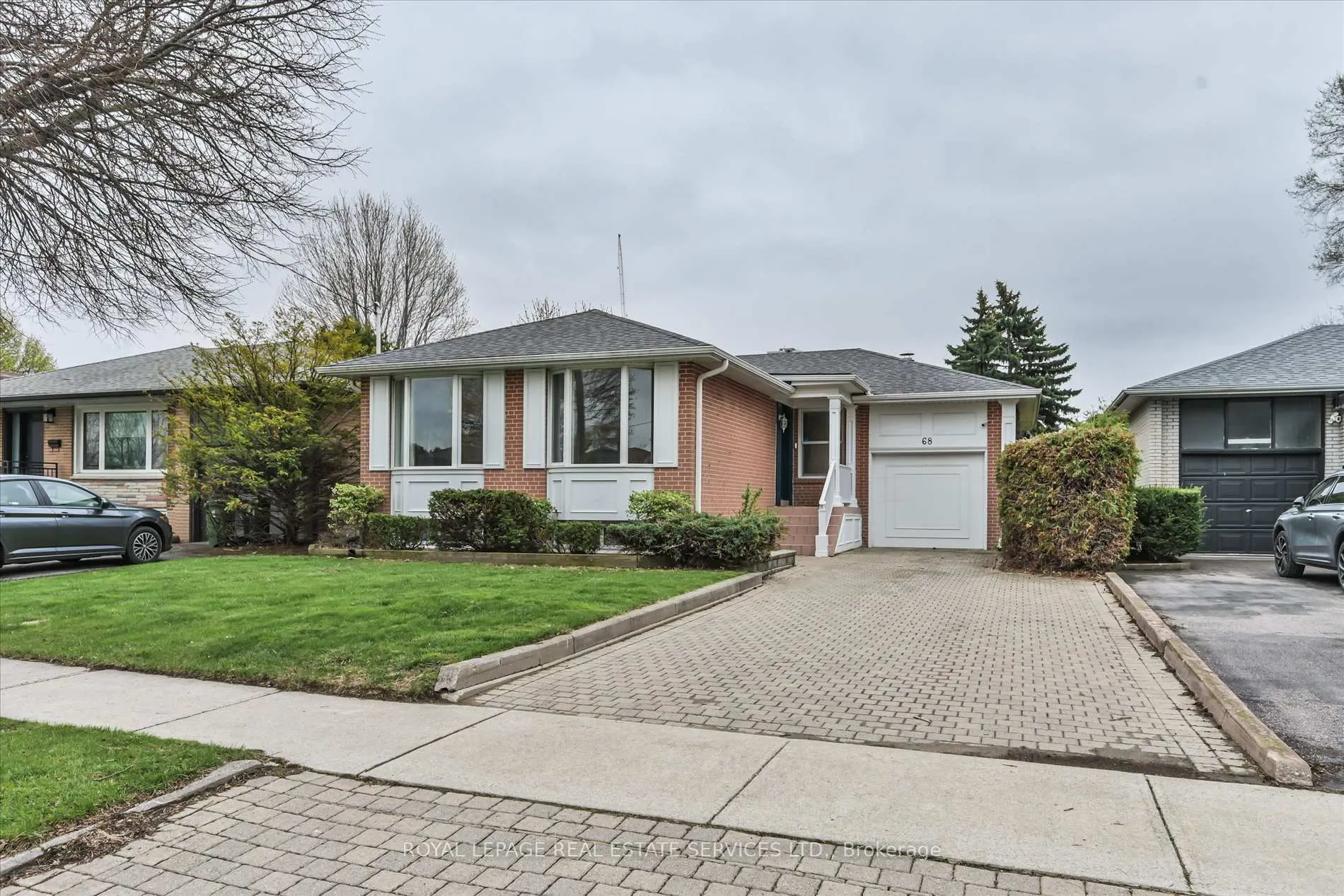 Photo 2 of 68 Renault Crescent, Etobicoke, Humber Heights — HOMEH