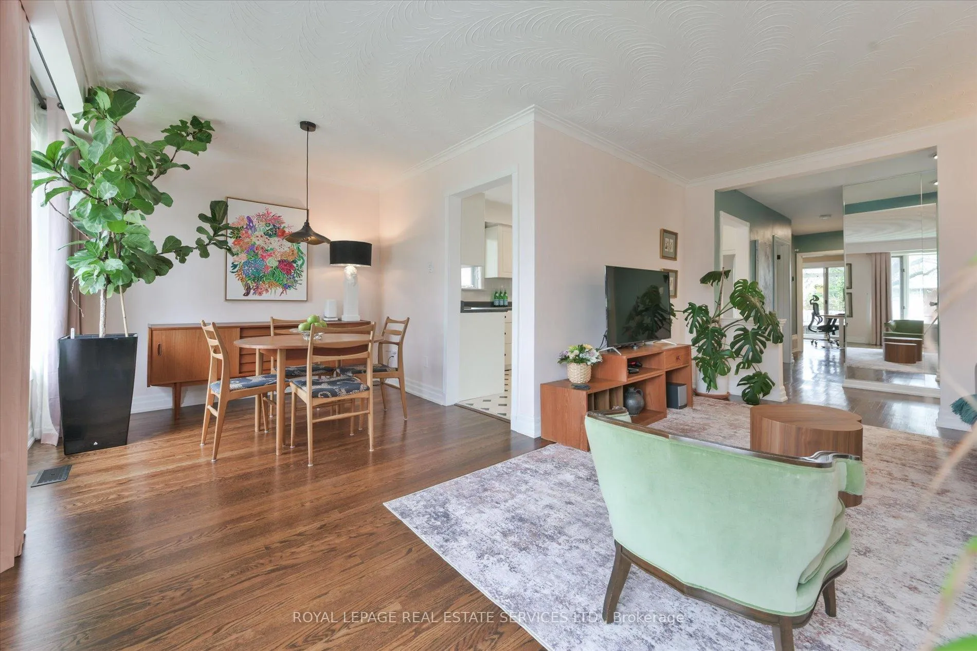 Photo 8 of 68 Renault Crescent, Etobicoke, Humber Heights — HOMEH