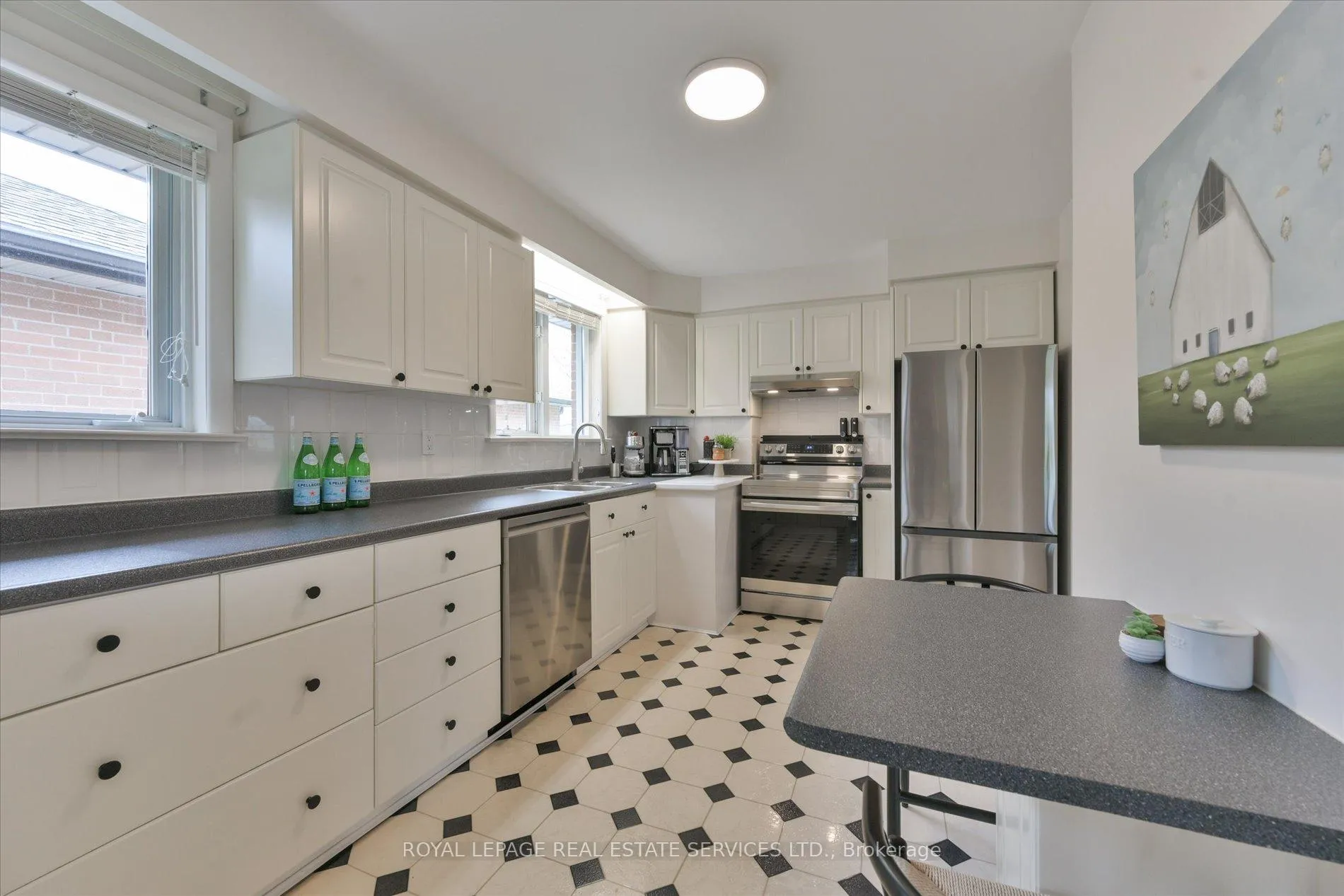 Photo 11 of 68 Renault Crescent, Etobicoke, Humber Heights — HOMEH