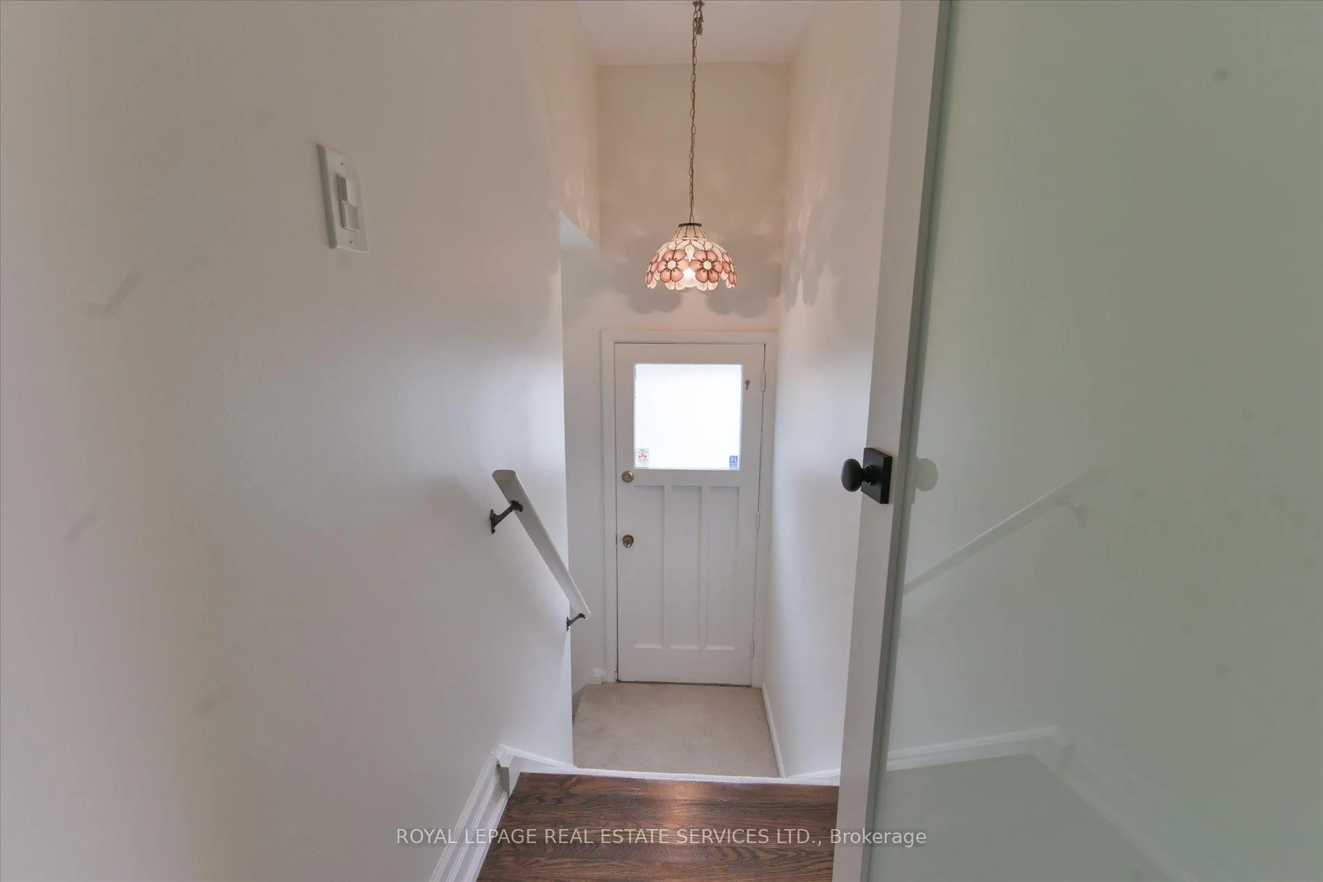 Photo 23 of 68 Renault Crescent, Etobicoke, Humber Heights — HOMEH