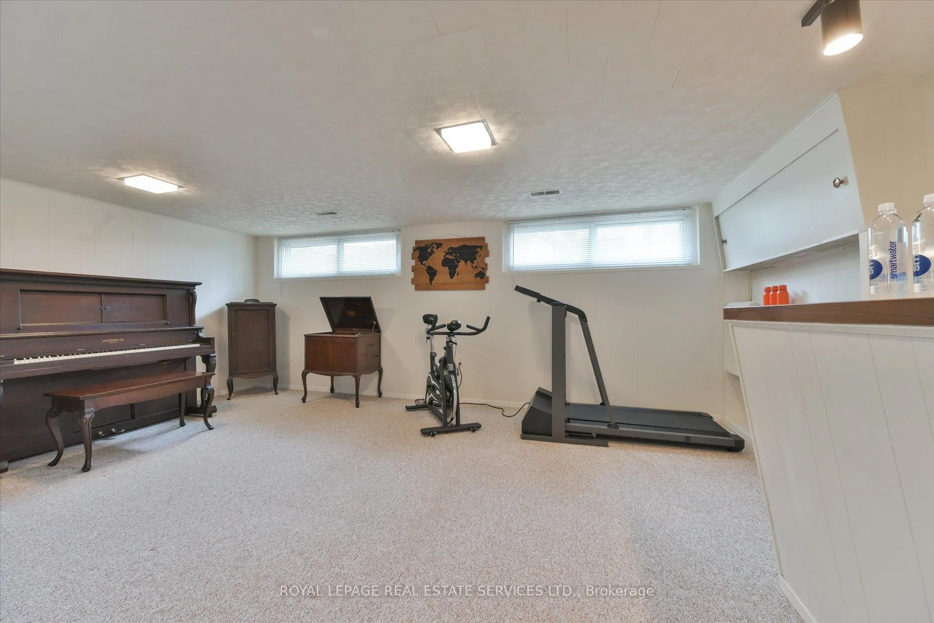 Photo 25 of 68 Renault Crescent, Etobicoke, Humber Heights — HOMEH