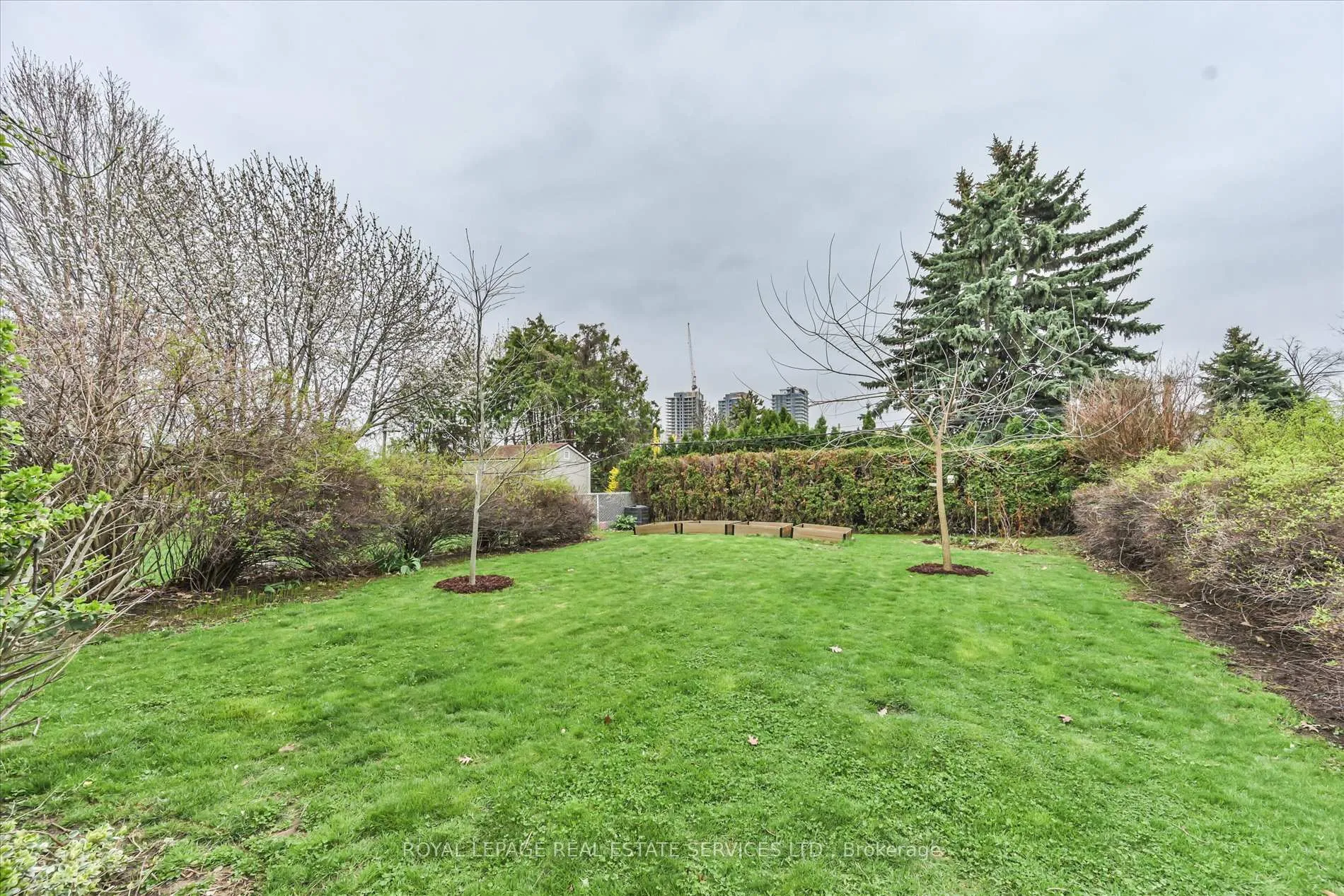 Photo 34 of 68 Renault Crescent, Etobicoke, Humber Heights — HOMEH
