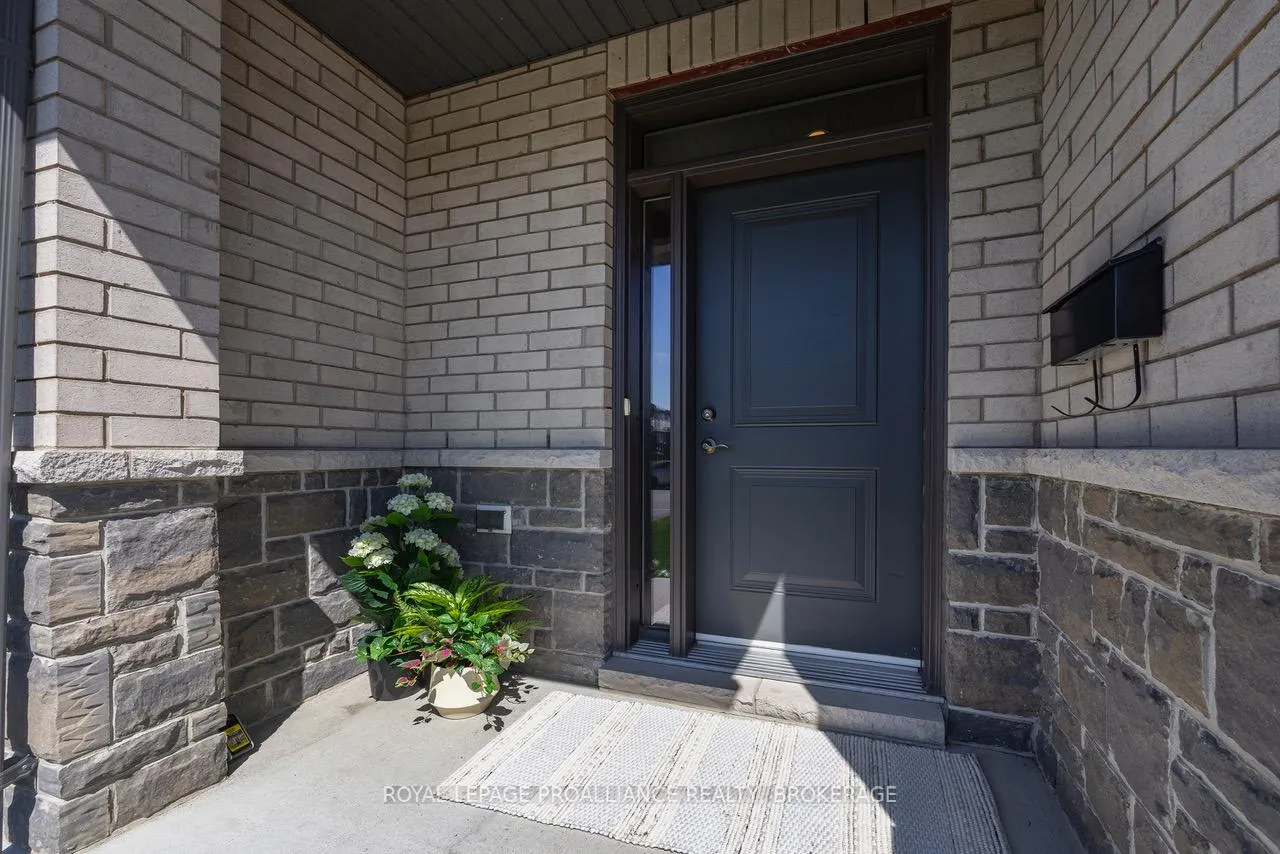 Photo 2 of 366 Buckthorn Drive, Kingston, City Northwest — HOMEH