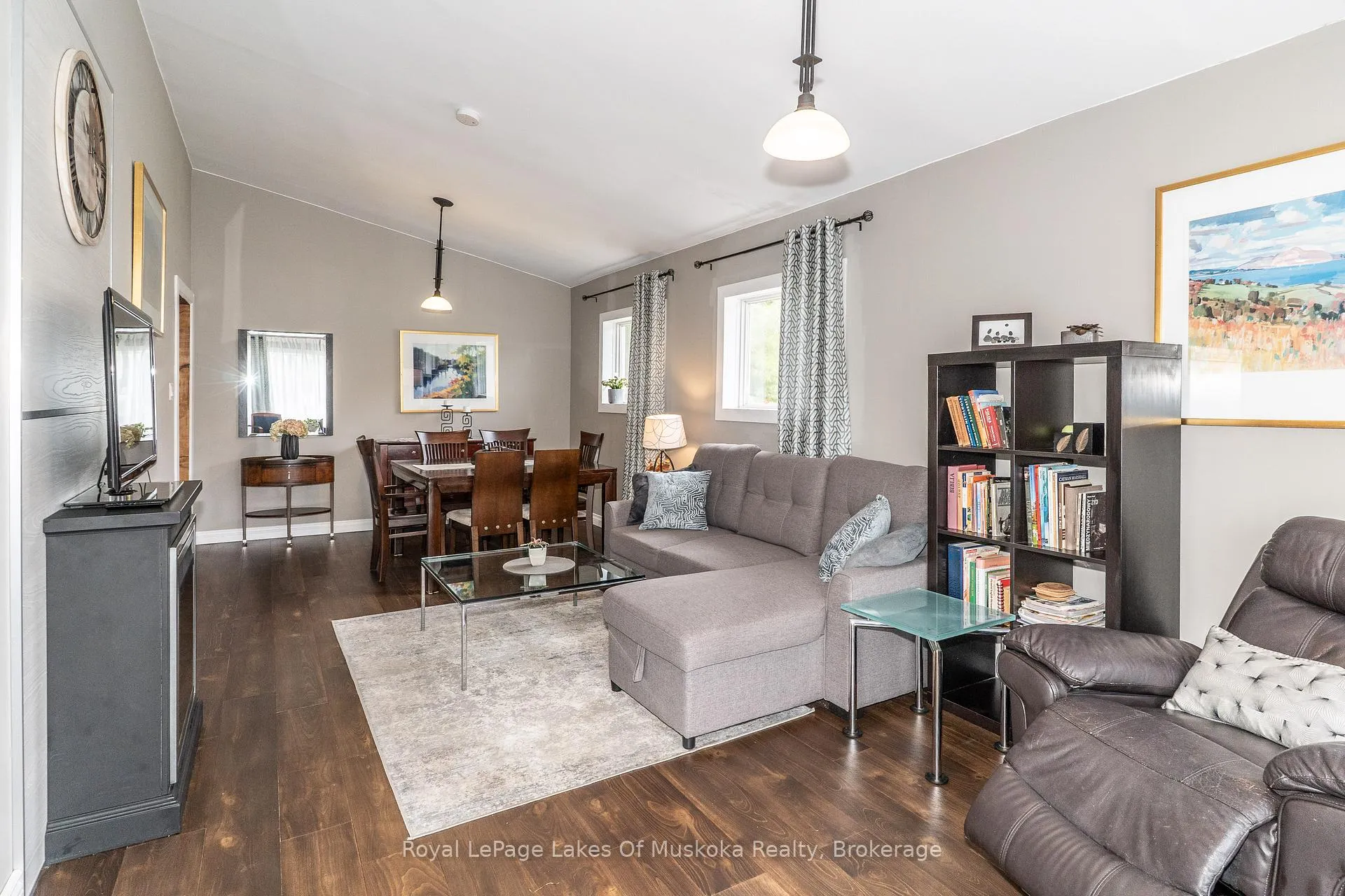 Photo 11 of 295 Bishop Street, Gravenhurst, Muskoka (S) — HOMEH