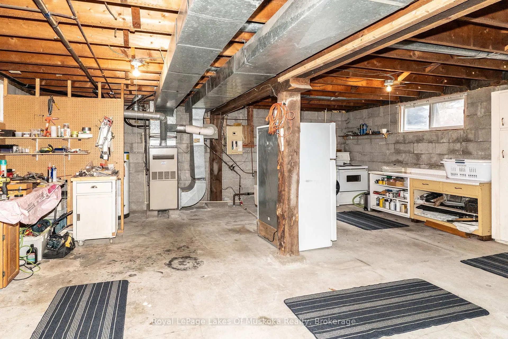 Photo 22 of 295 Bishop Street, Gravenhurst, Muskoka (S) — HOMEH