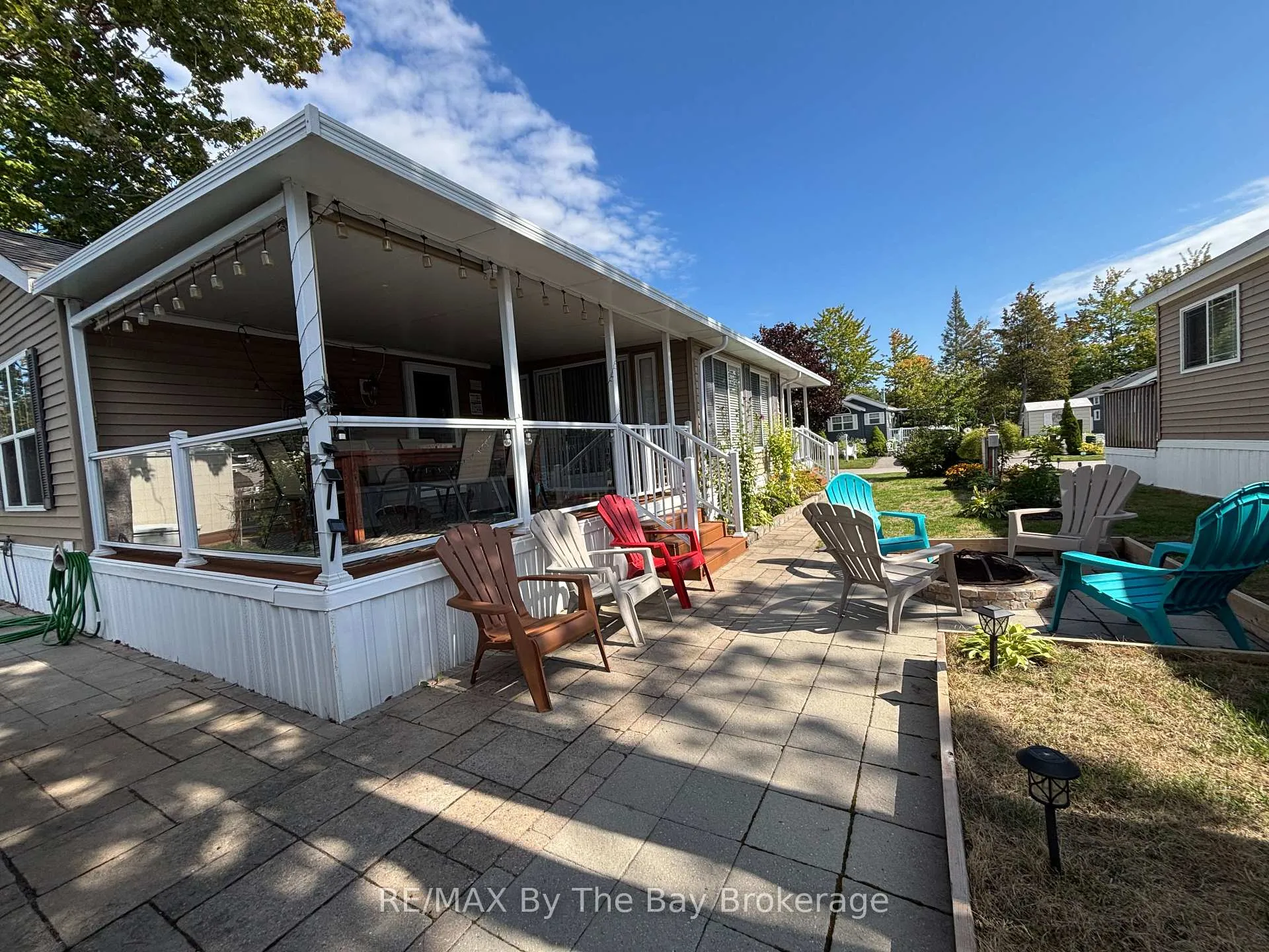 Photo 18 of 10 White Pines Trail, Wasaga Beach — HOMEH