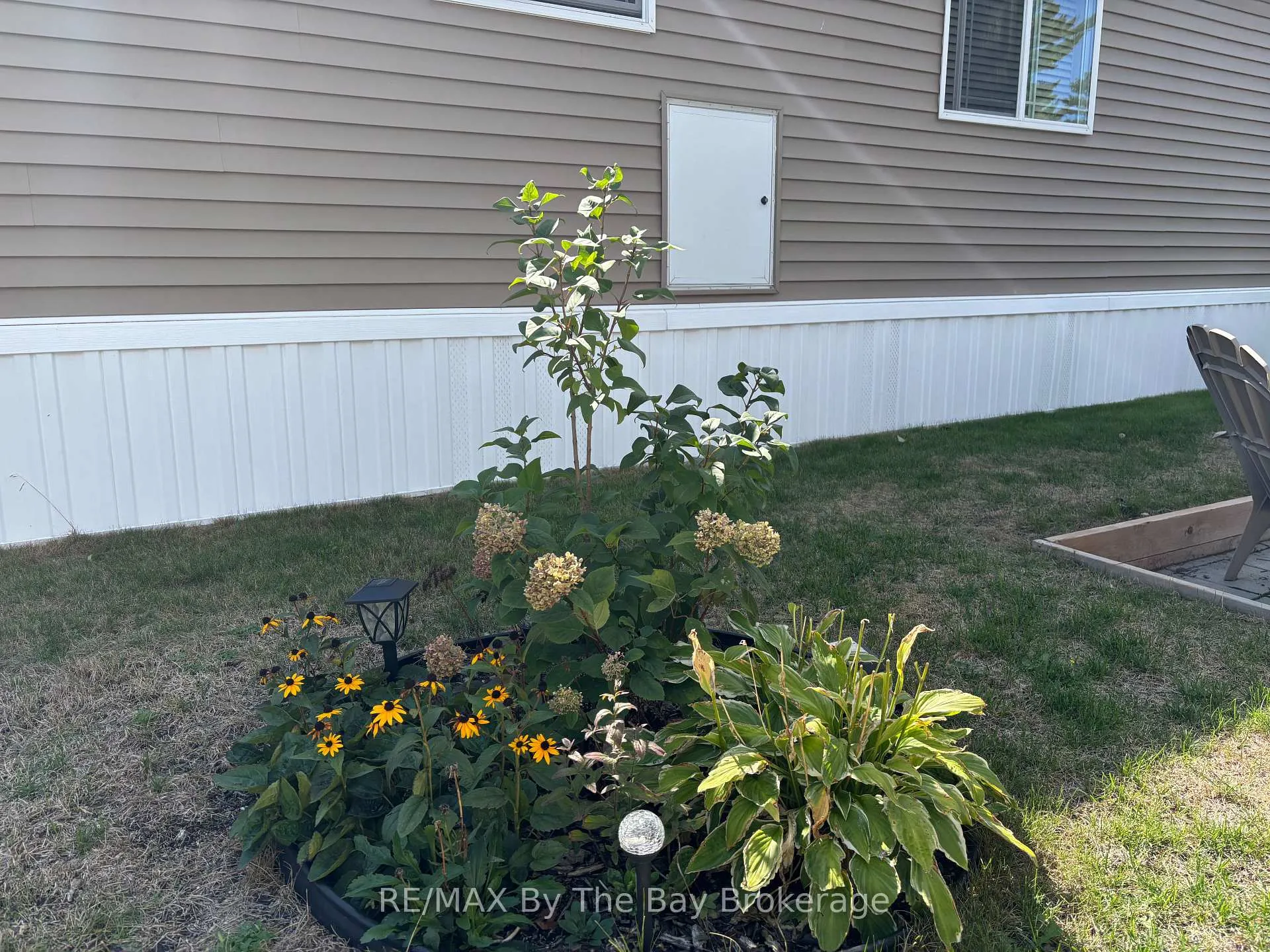 Photo 20 of 10 White Pines Trail, Wasaga Beach — HOMEH