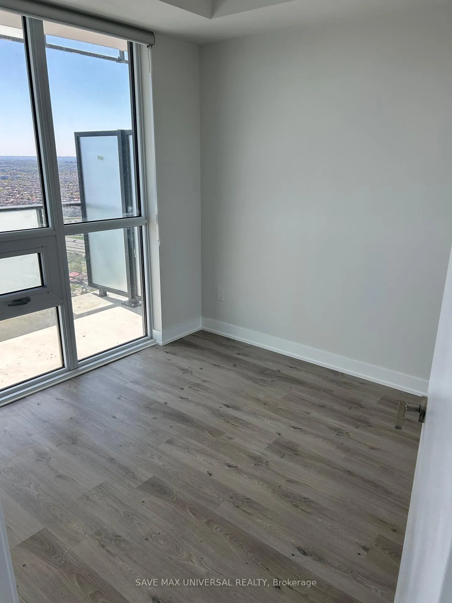Photo 3 of Unit 4107, 430 Square One Drive, Mississauga, City Centre — HOMEH