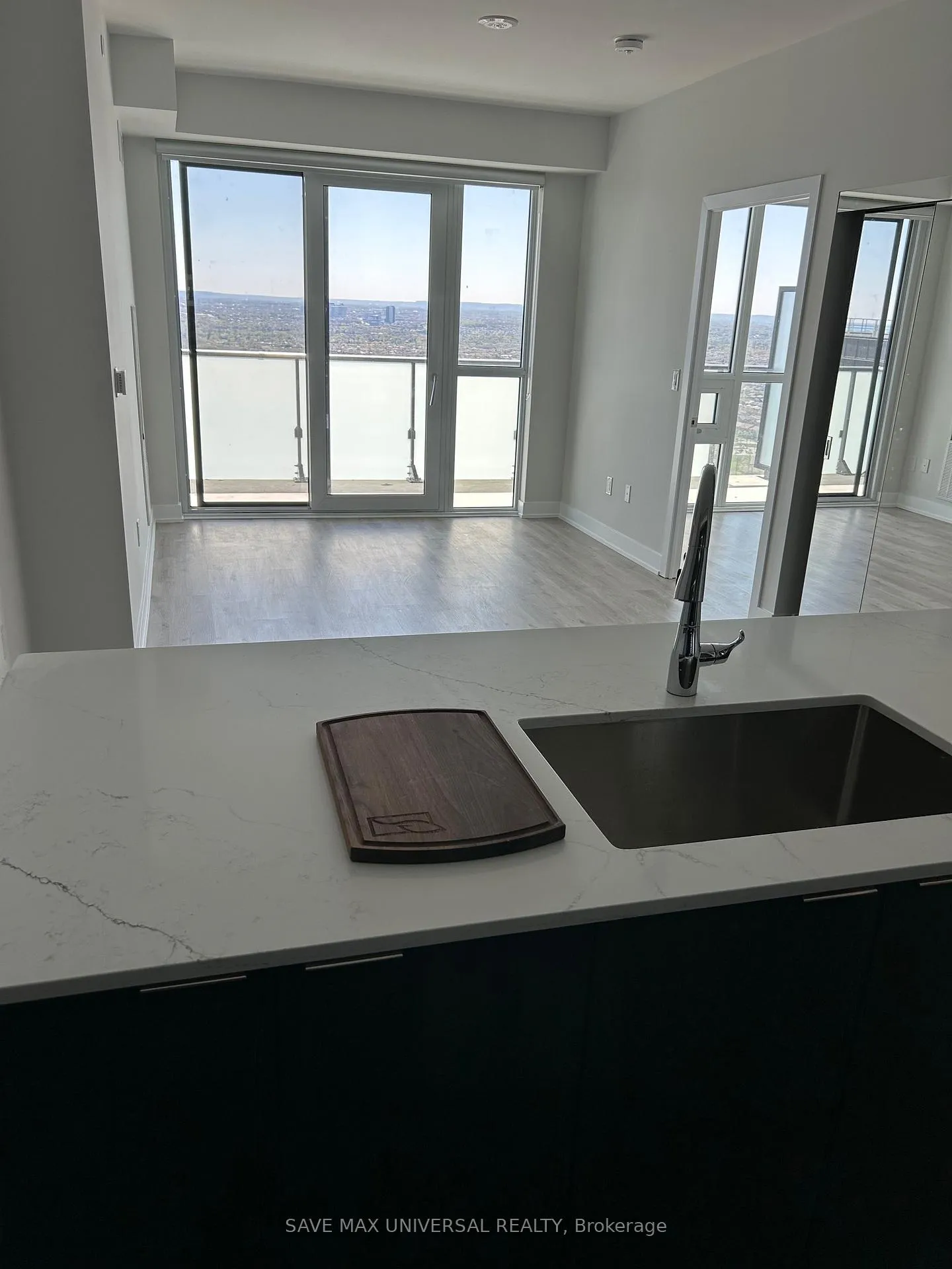 Photo 4 of Unit 4107, 430 Square One Drive, Mississauga, City Centre — HOMEH