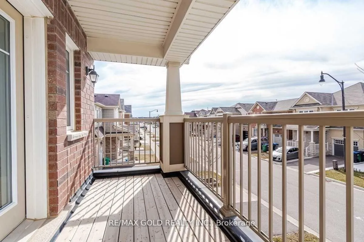 Photo 15 of 31 Troyer Street, Brampton, Northwest Brampton — HOMEH
