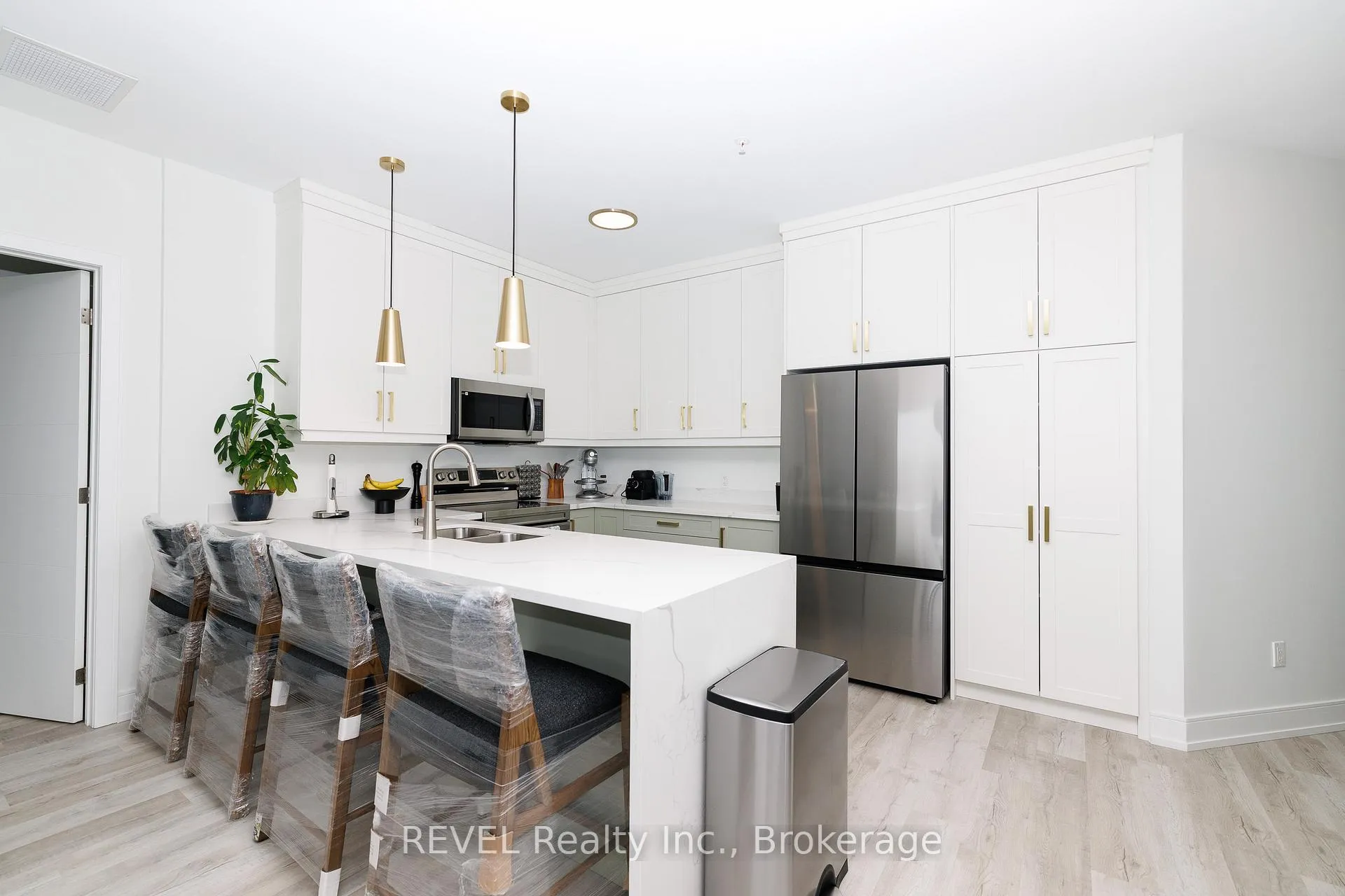 Photo 5 of Unit 204, 300B Fourth Avenue, St. Catharines, Ridley — HOMEH