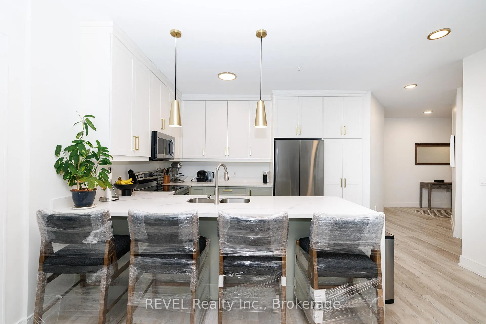 Photo 6 of Unit 204, 300B Fourth Avenue, St. Catharines, Ridley — HOMEH