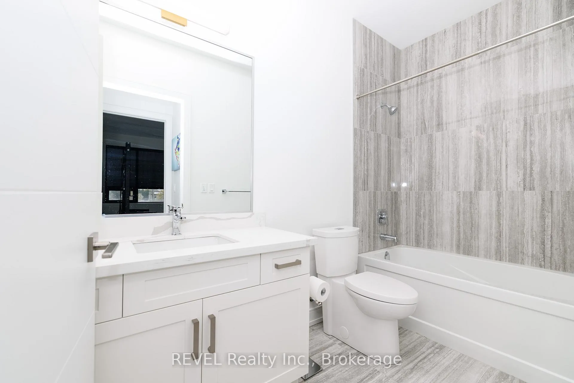 Photo 11 of Unit 204, 300B Fourth Avenue, St. Catharines, Ridley — HOMEH