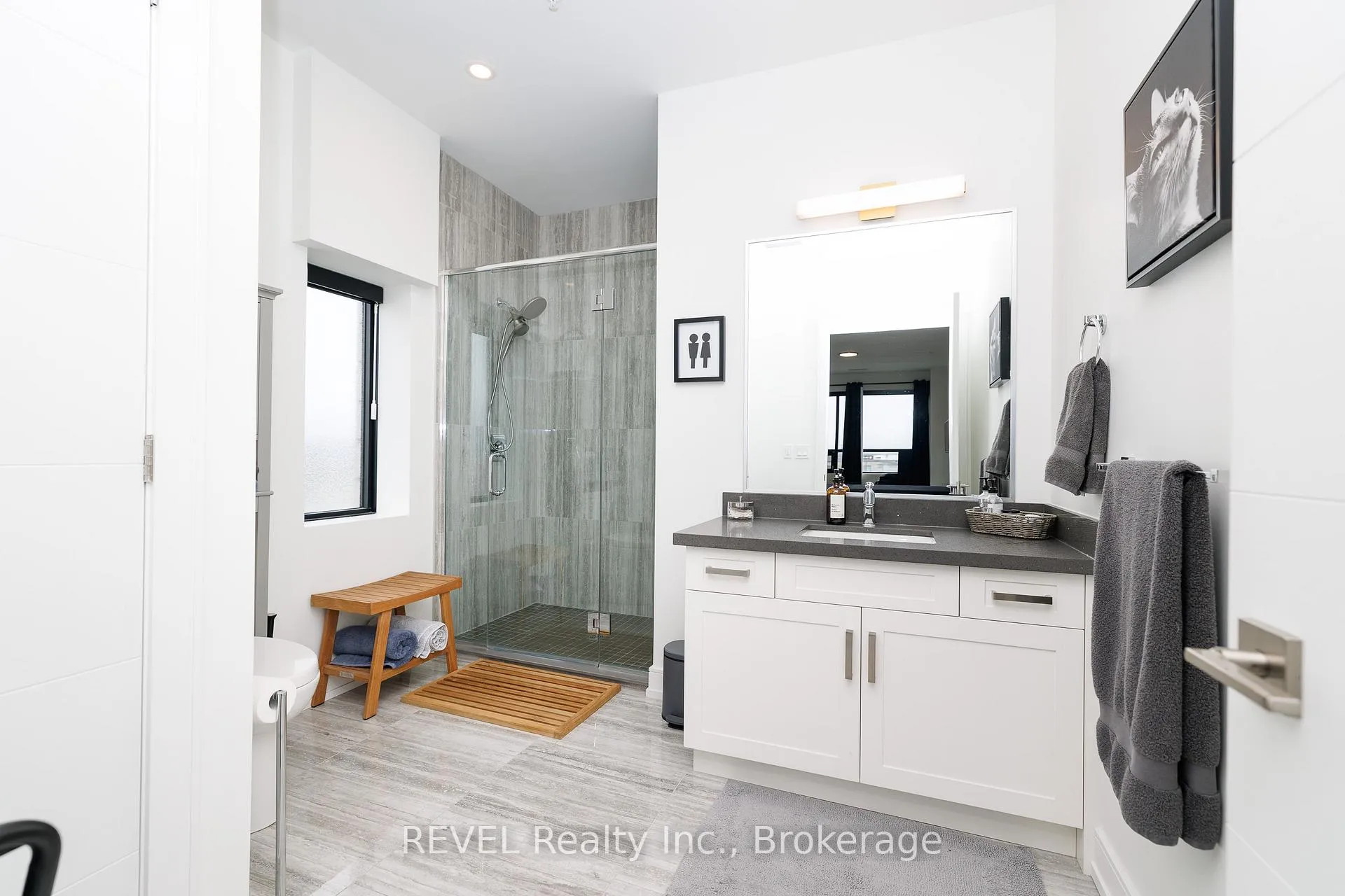 Photo 17 of Unit 204, 300B Fourth Avenue, St. Catharines, Ridley — HOMEH