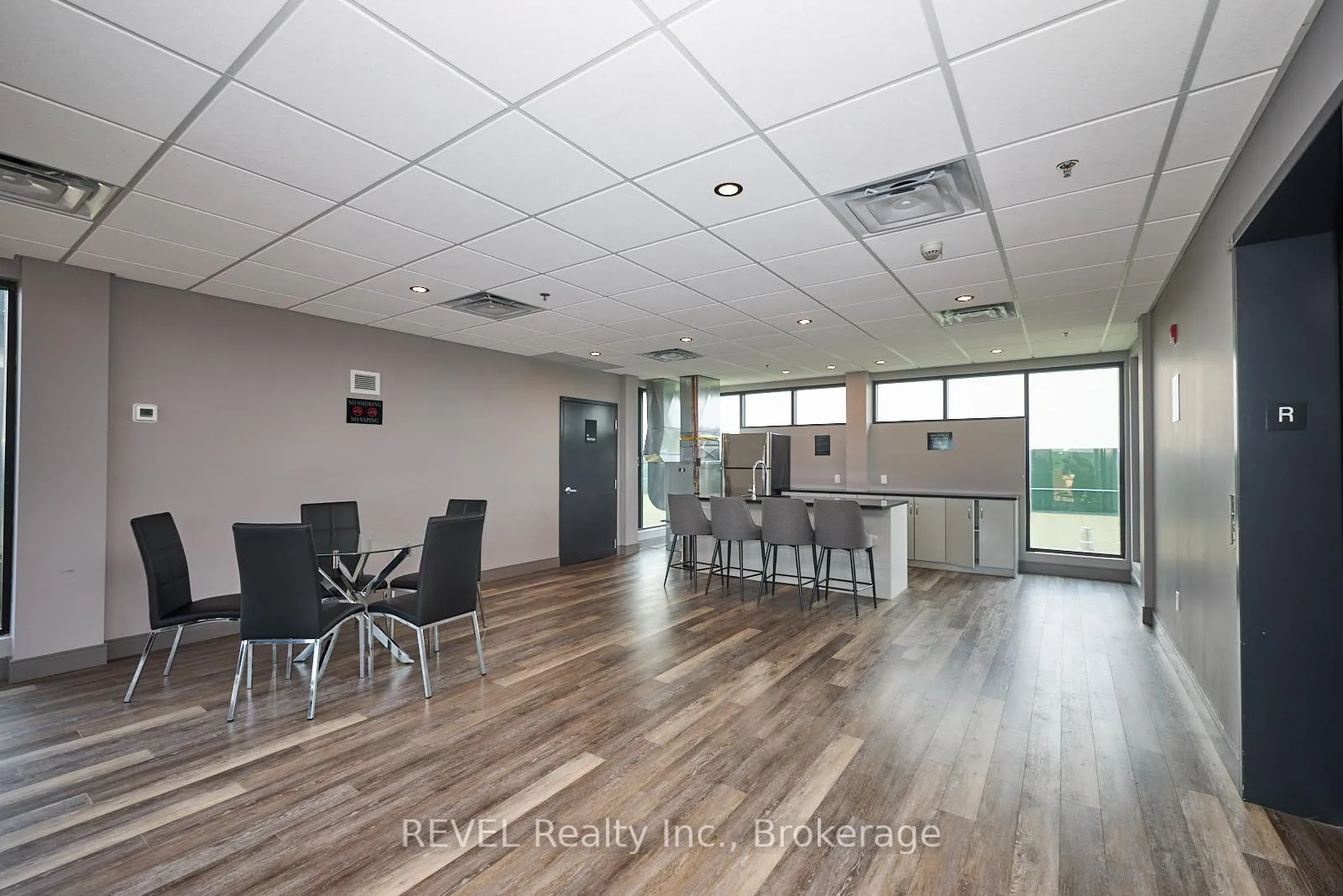 Photo 24 of Unit 204, 300B Fourth Avenue, St. Catharines, Ridley — HOMEH