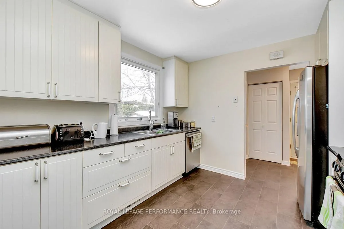 Photo 8 of 122 Post Road, Ottawa, Kanata - Glencairn/Hazeldean — HOMEH