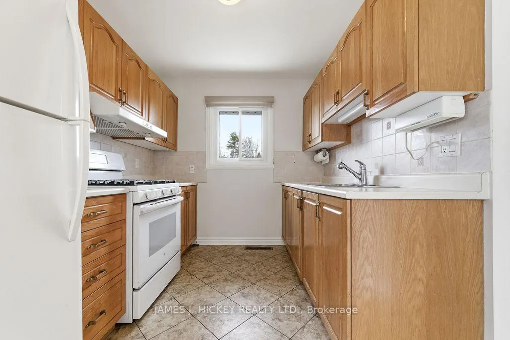 Photo 3 of 96 Glendale Avenue, Deep River — HOMEH