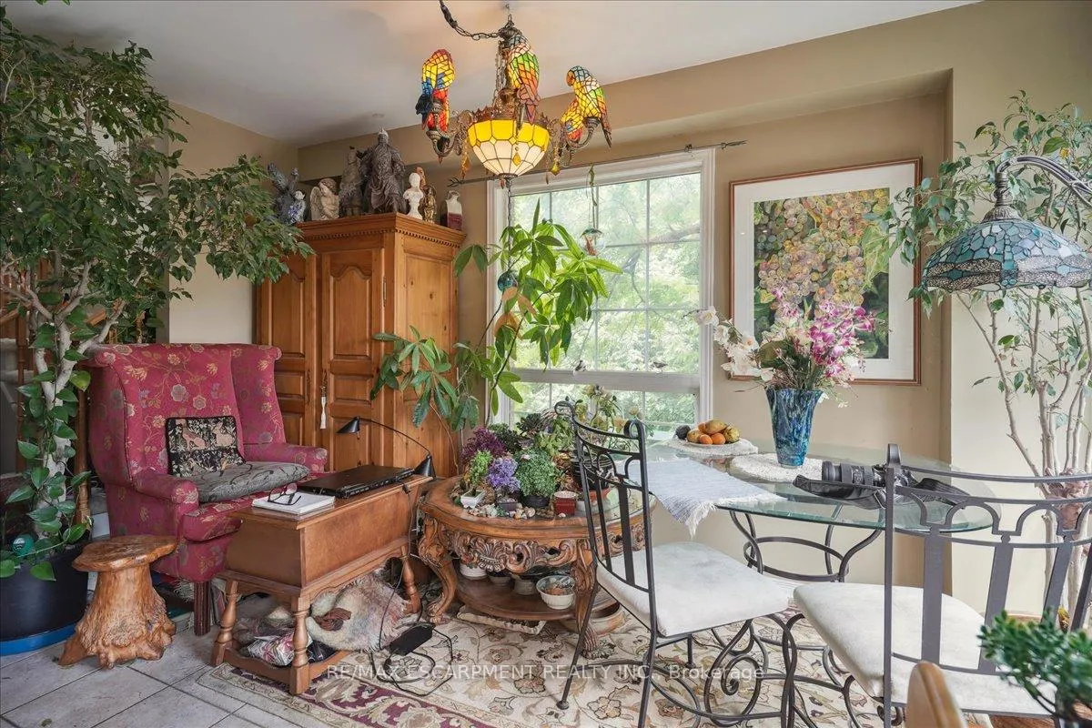 Photo 9 of 5224 Thornburn Drive, Burlington, Uptown — HOMEH