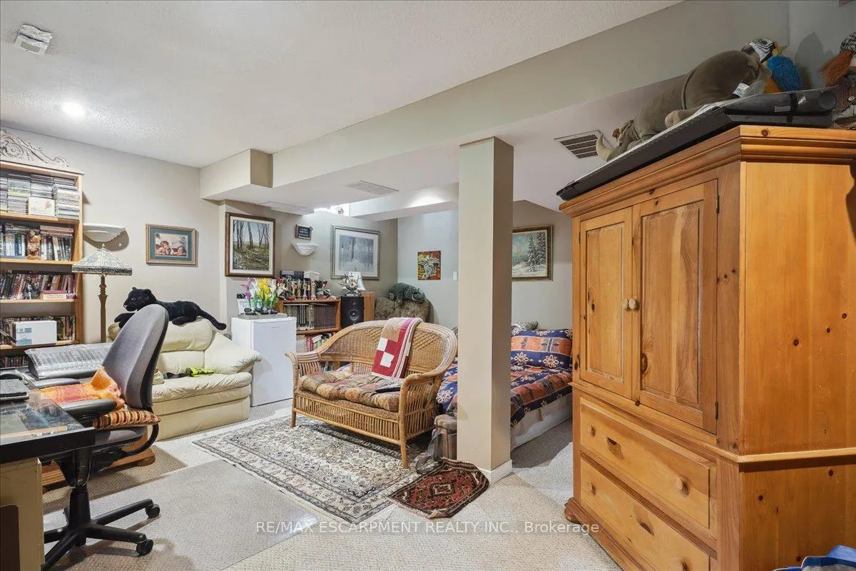 Photo 14 of 5224 Thornburn Drive, Burlington, Uptown — HOMEH