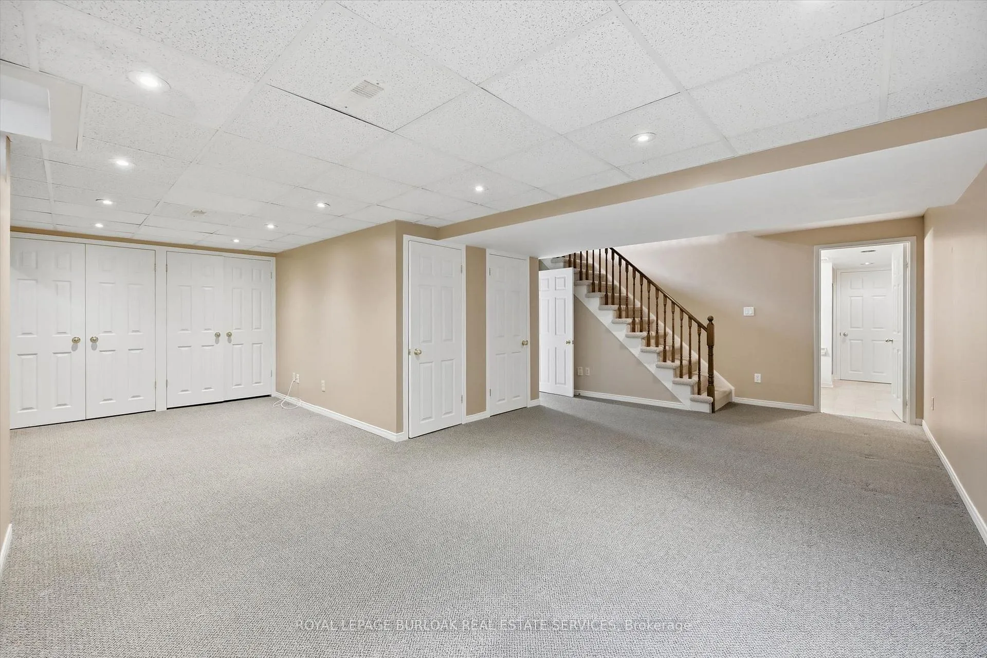 Photo 24 of Unit 44, 3333 New Street, Burlington, Roseland — HOMEH