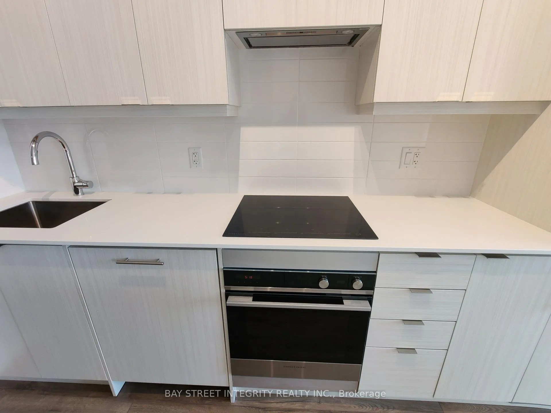 Photo 7 of Unit 2008, 36 Elm Drive W, Mississauga, City Centre — HOMEH