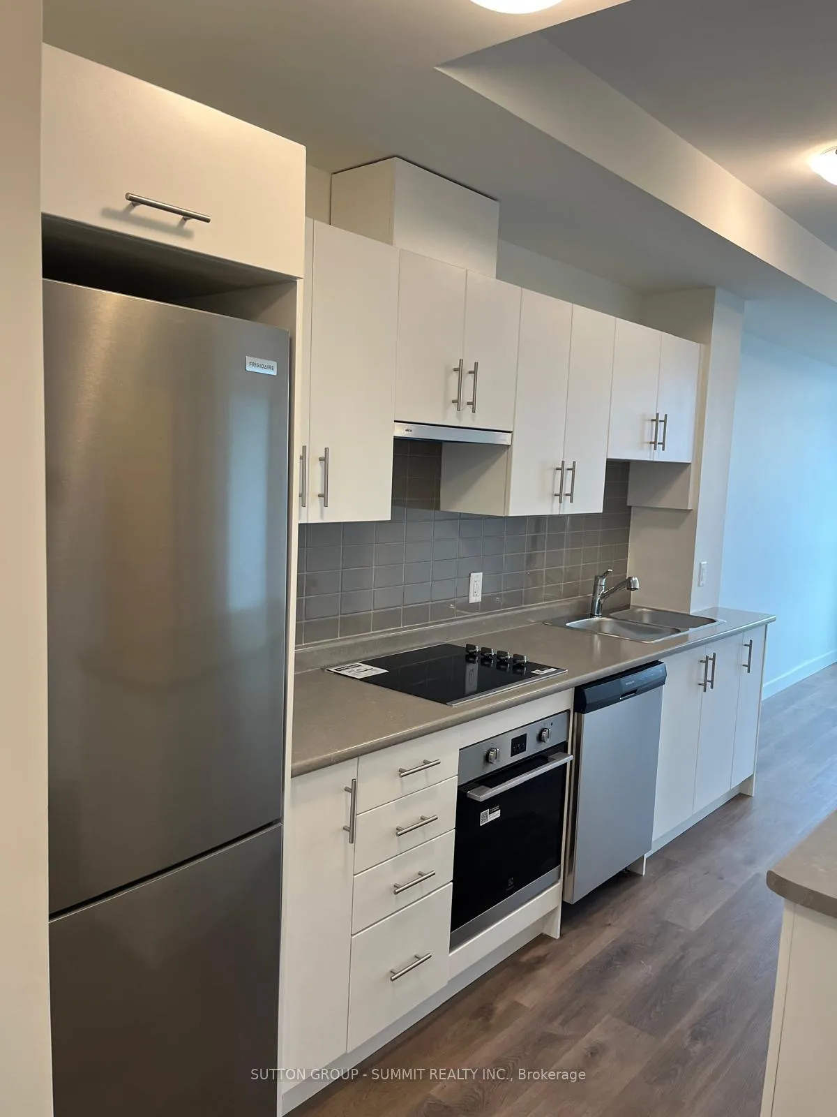 Photo 3 of Unit 1104, 461 Green Road, Hamilton, Lakeshore — HOMEH