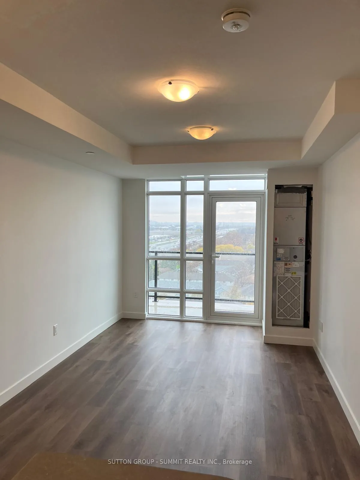 Photo 6 of Unit 1104, 461 Green Road, Hamilton, Lakeshore — HOMEH