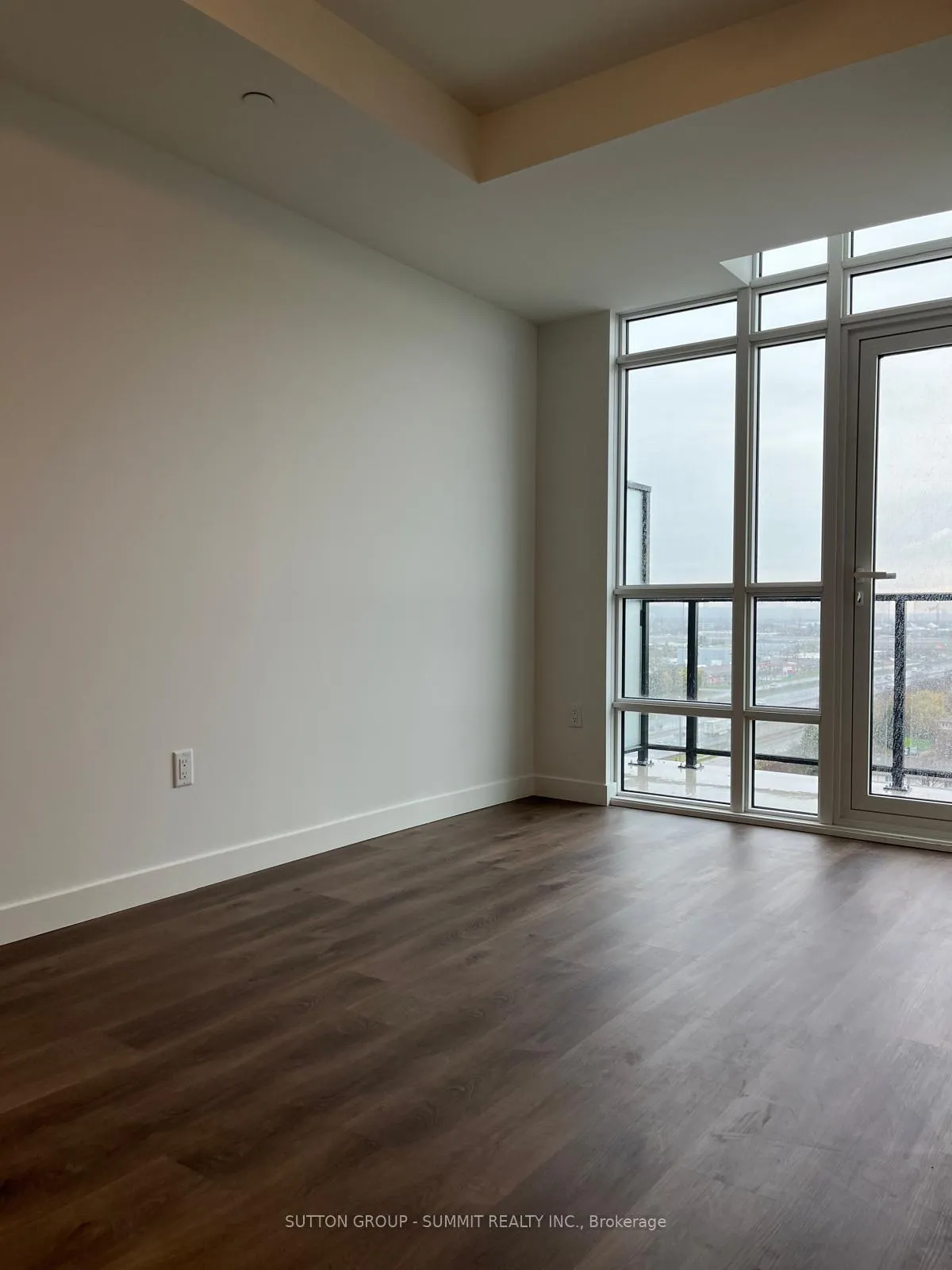 Photo 7 of Unit 1104, 461 Green Road, Hamilton, Lakeshore — HOMEH
