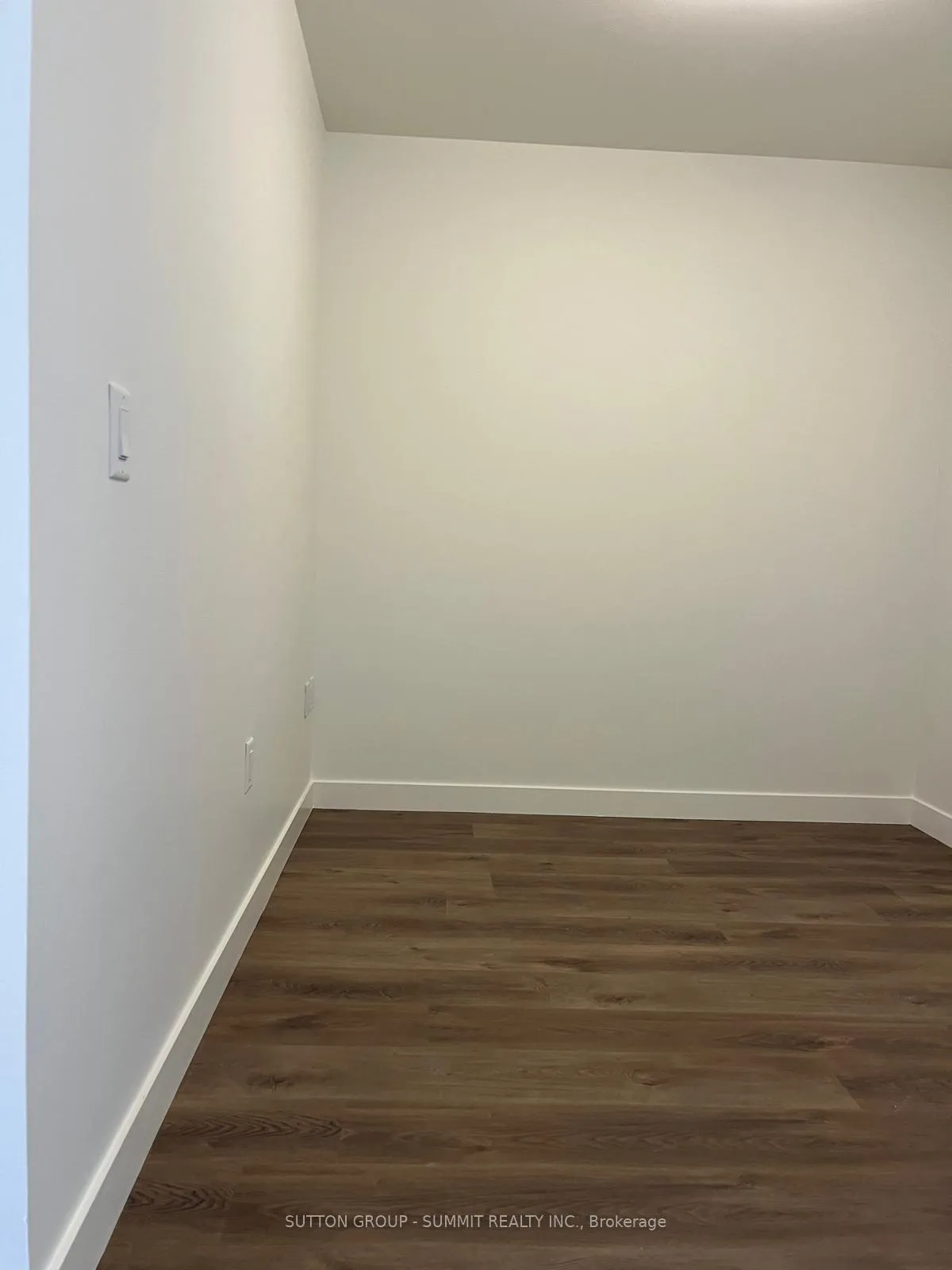Photo 8 of Unit 1104, 461 Green Road, Hamilton, Lakeshore — HOMEH