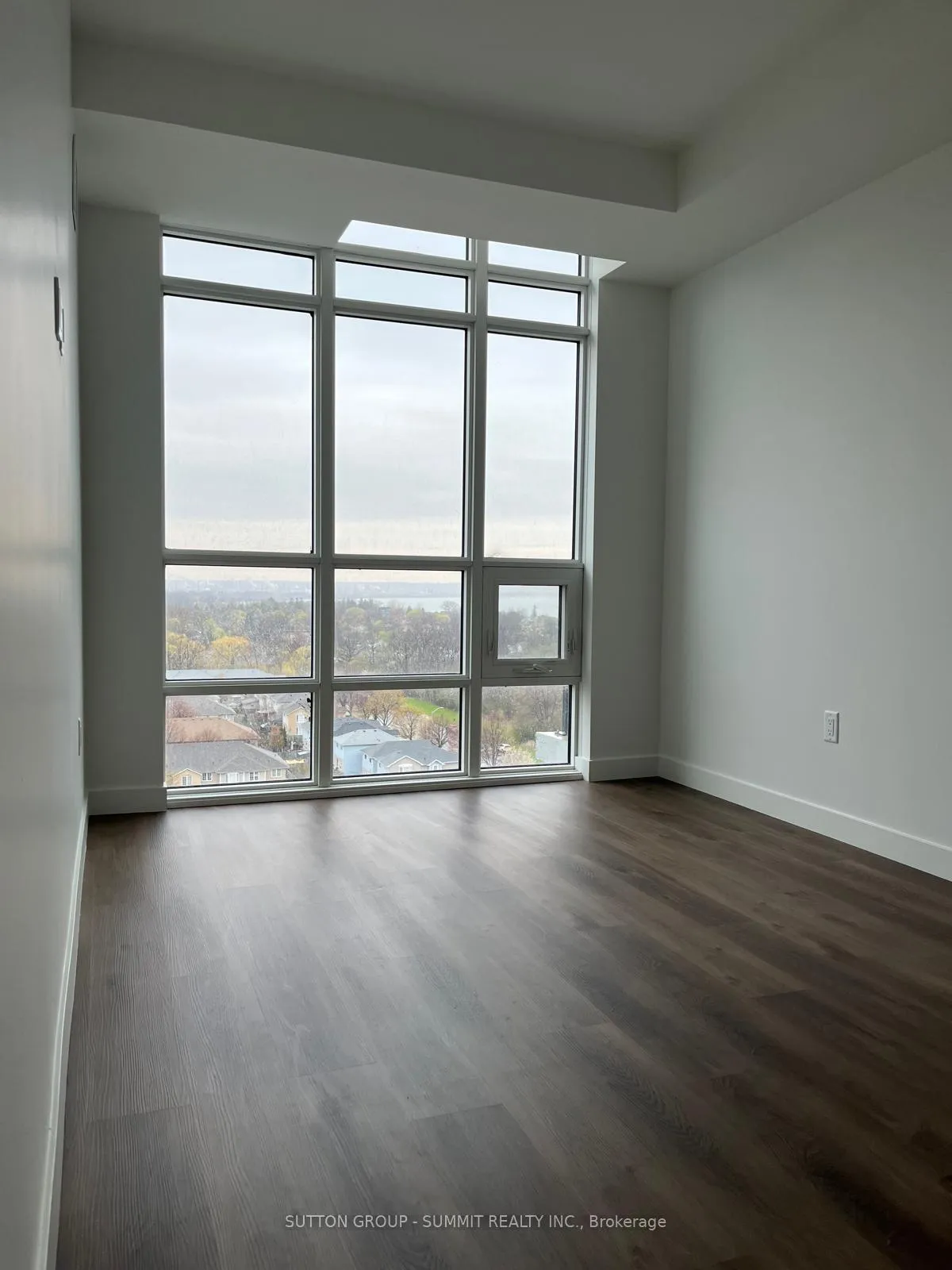 Photo 11 of Unit 1104, 461 Green Road, Hamilton, Lakeshore — HOMEH