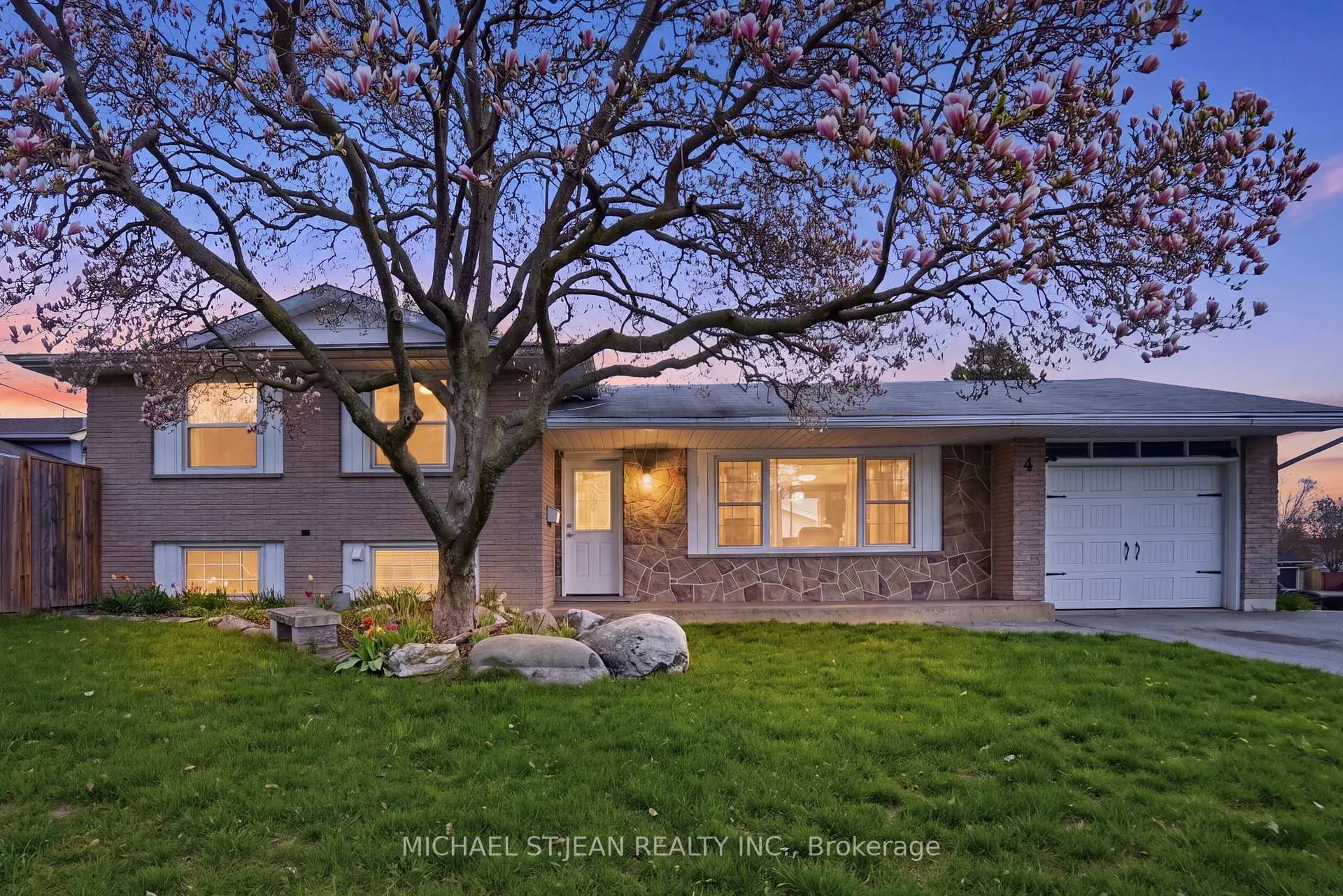 Photo 1 of 4 Clifton Downs Road, Hamilton, Gilbert — HOMEH
