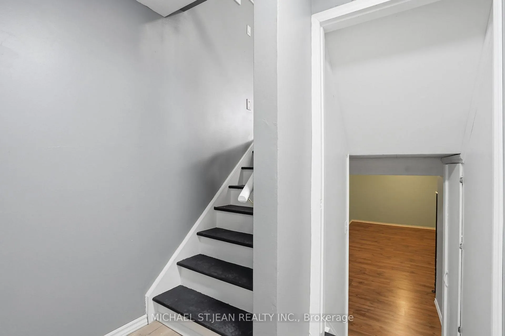 Photo 31 of 4 Clifton Downs Road, Hamilton, Gilbert — HOMEH