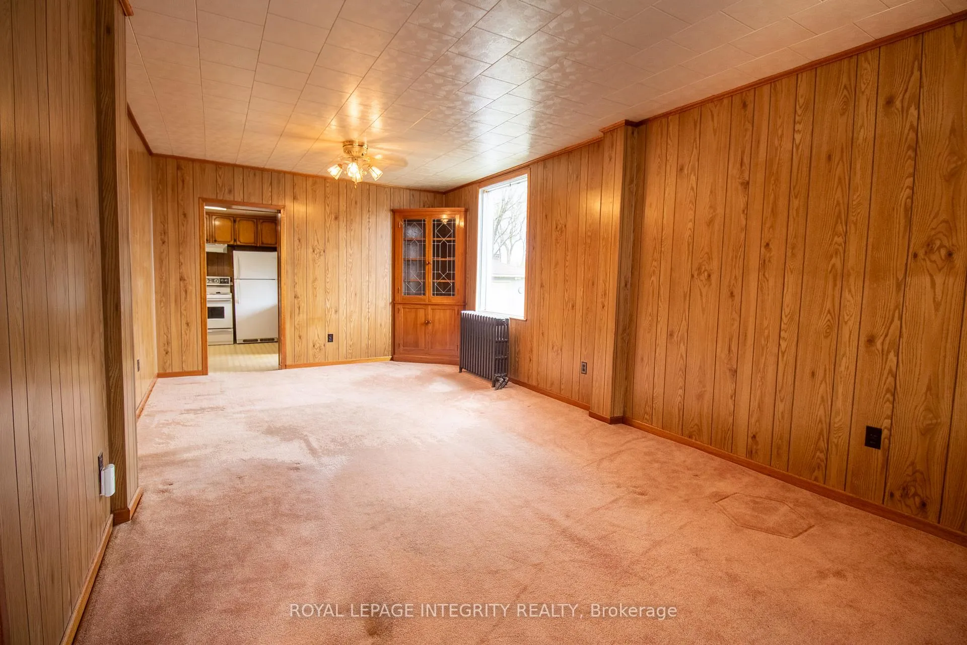 Photo 4 of 15 James Street, Smiths Falls — HOMEH