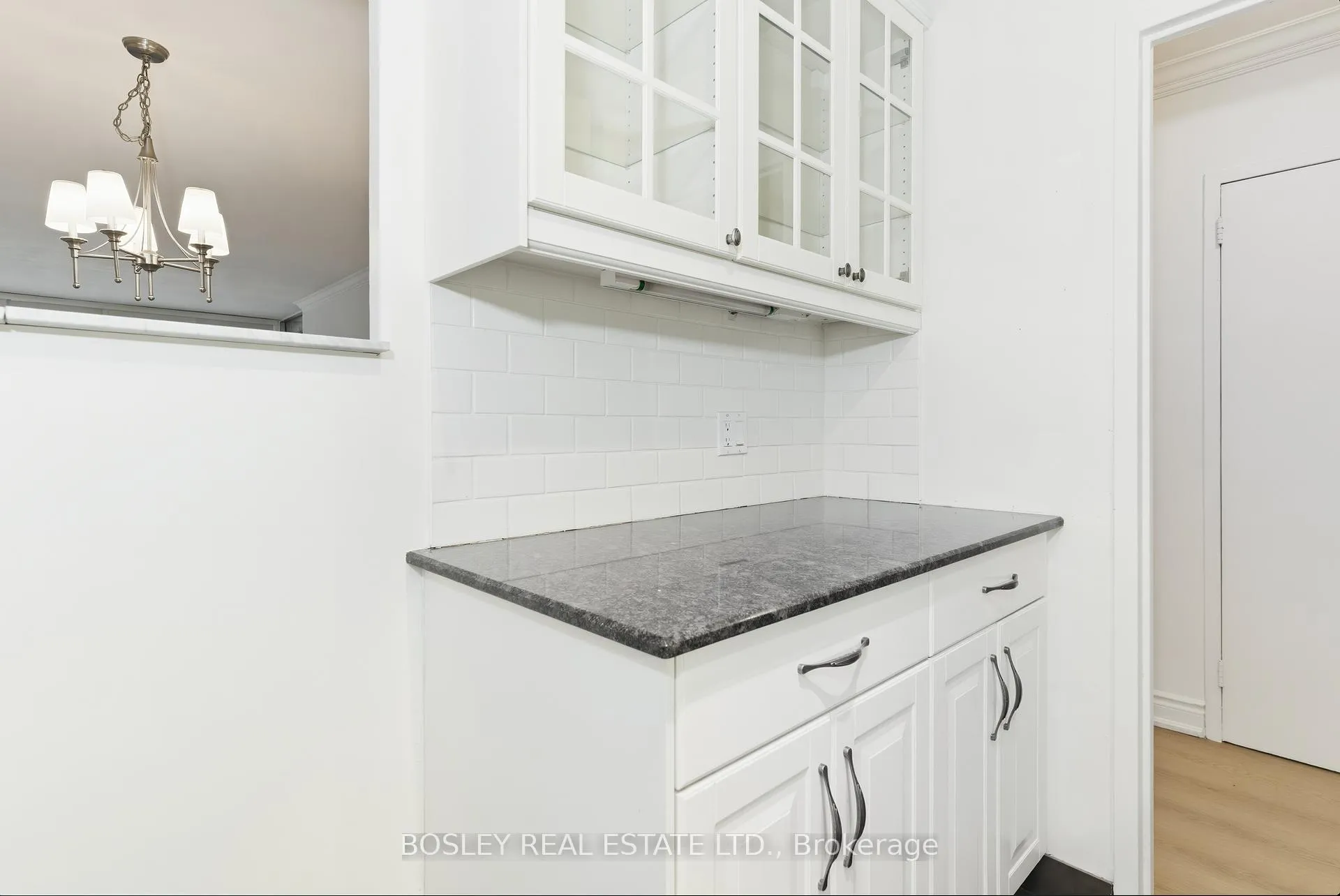 Photo 7 of Unit 106, 335 Lonsdale Road, Toronto, Forest Hill South — HOMEH