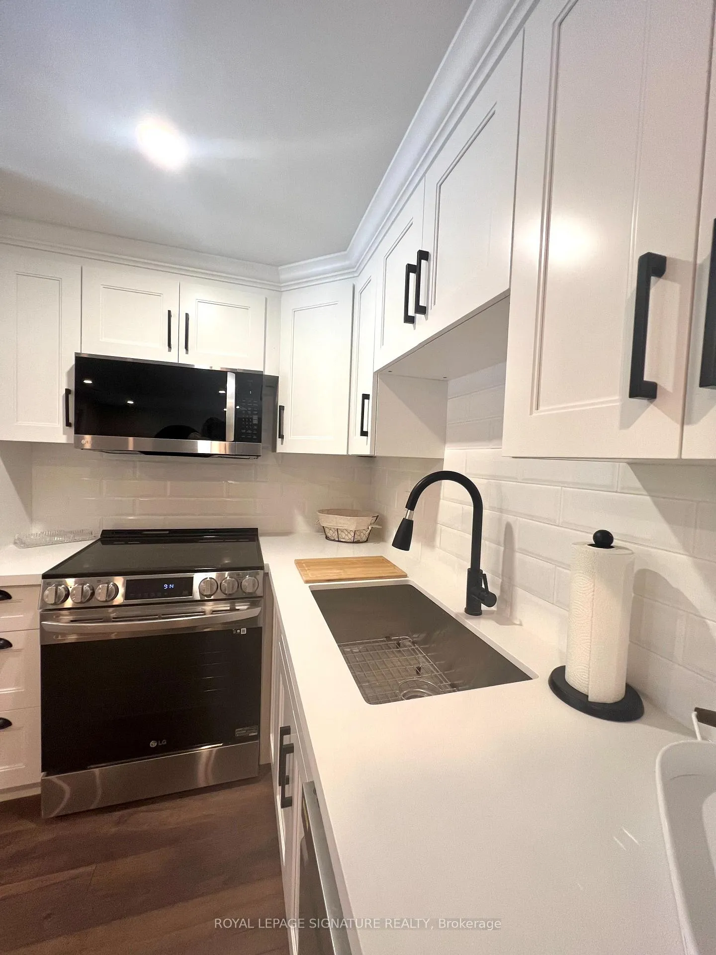 Photo 8 of Unit Lower Level, 964 Albertson Crescent, Mississauga, Lorne Park — HOMEH