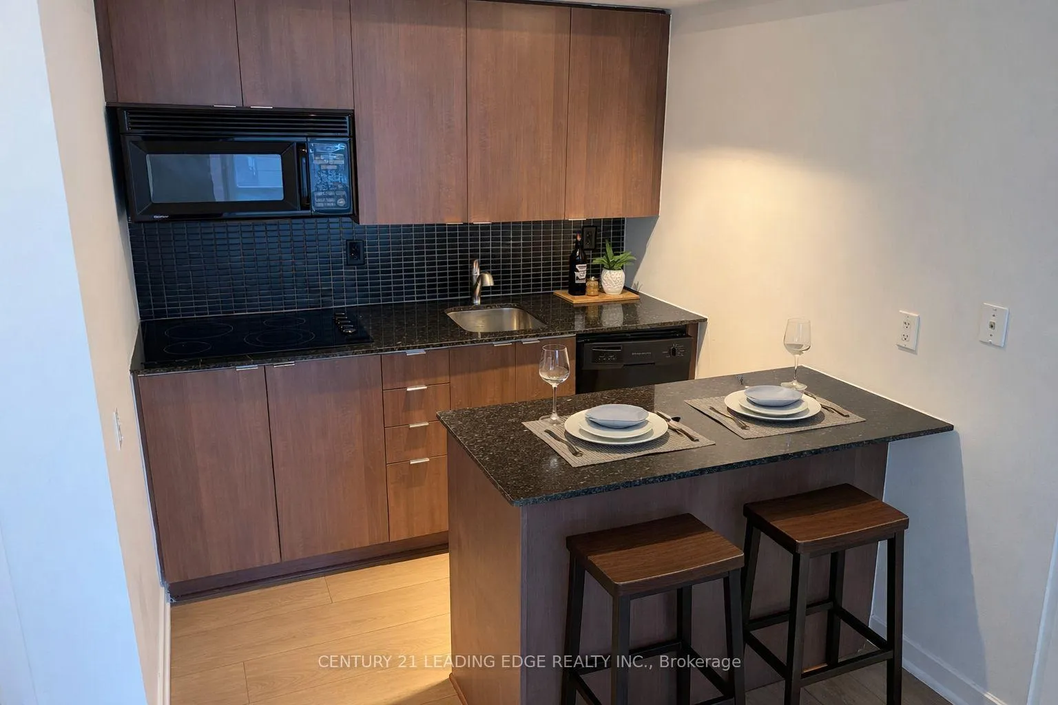 Photo 6 of Unit 1103, 8 Colborne Street, Toronto, Church-Yonge Corridor — HOMEH