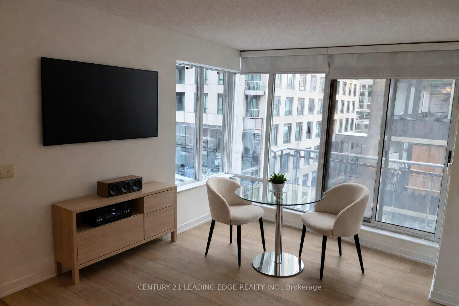 Photo 8 of Unit 1103, 8 Colborne Street, Toronto, Church-Yonge Corridor — HOMEH