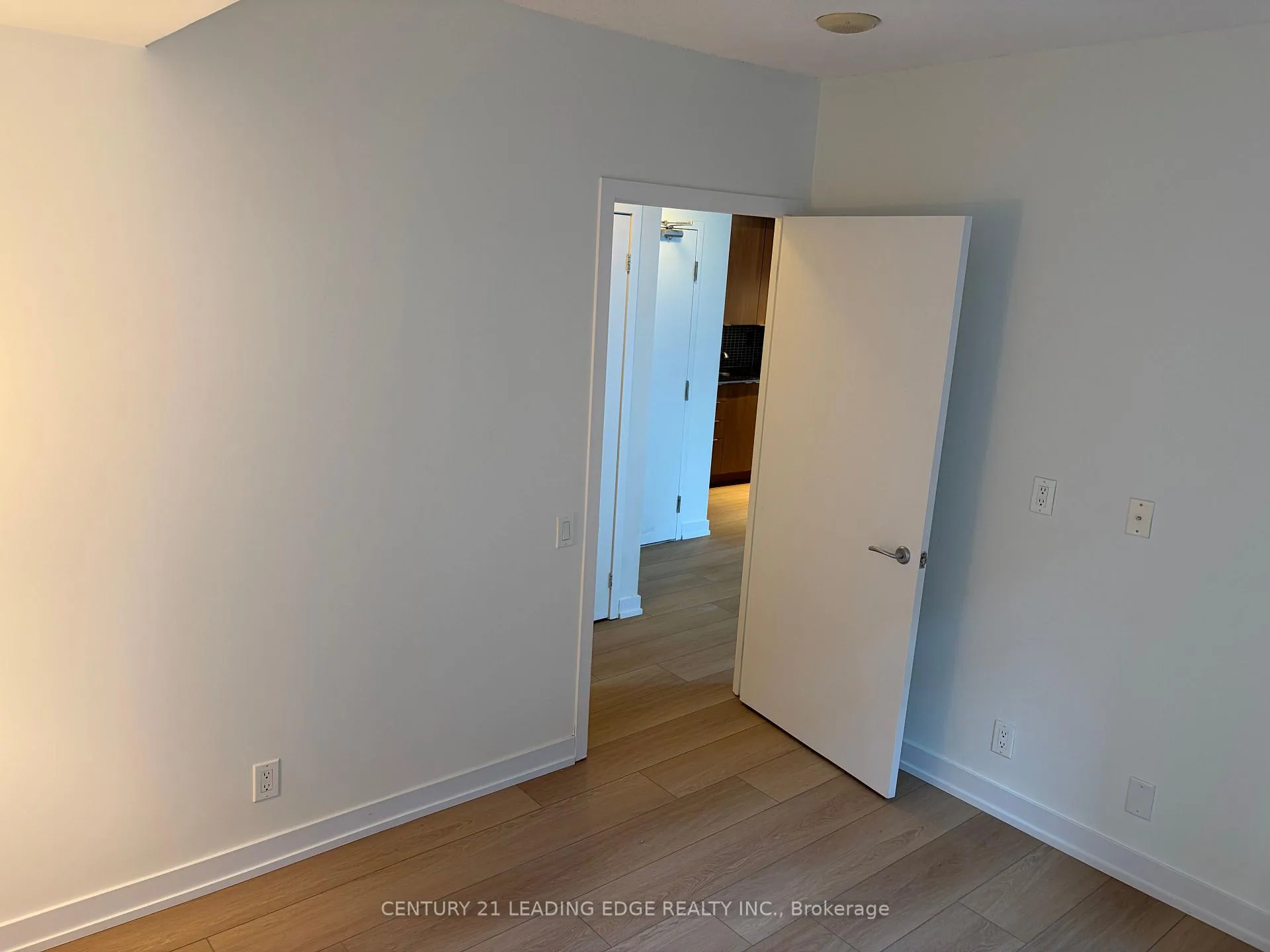 Photo 13 of Unit 1103, 8 Colborne Street, Toronto, Church-Yonge Corridor — HOMEH